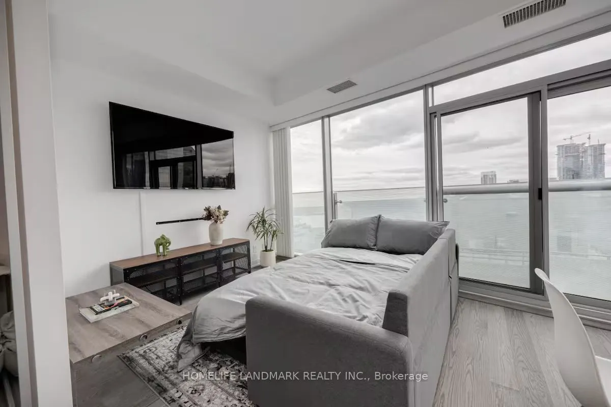 12 York Street, #3206