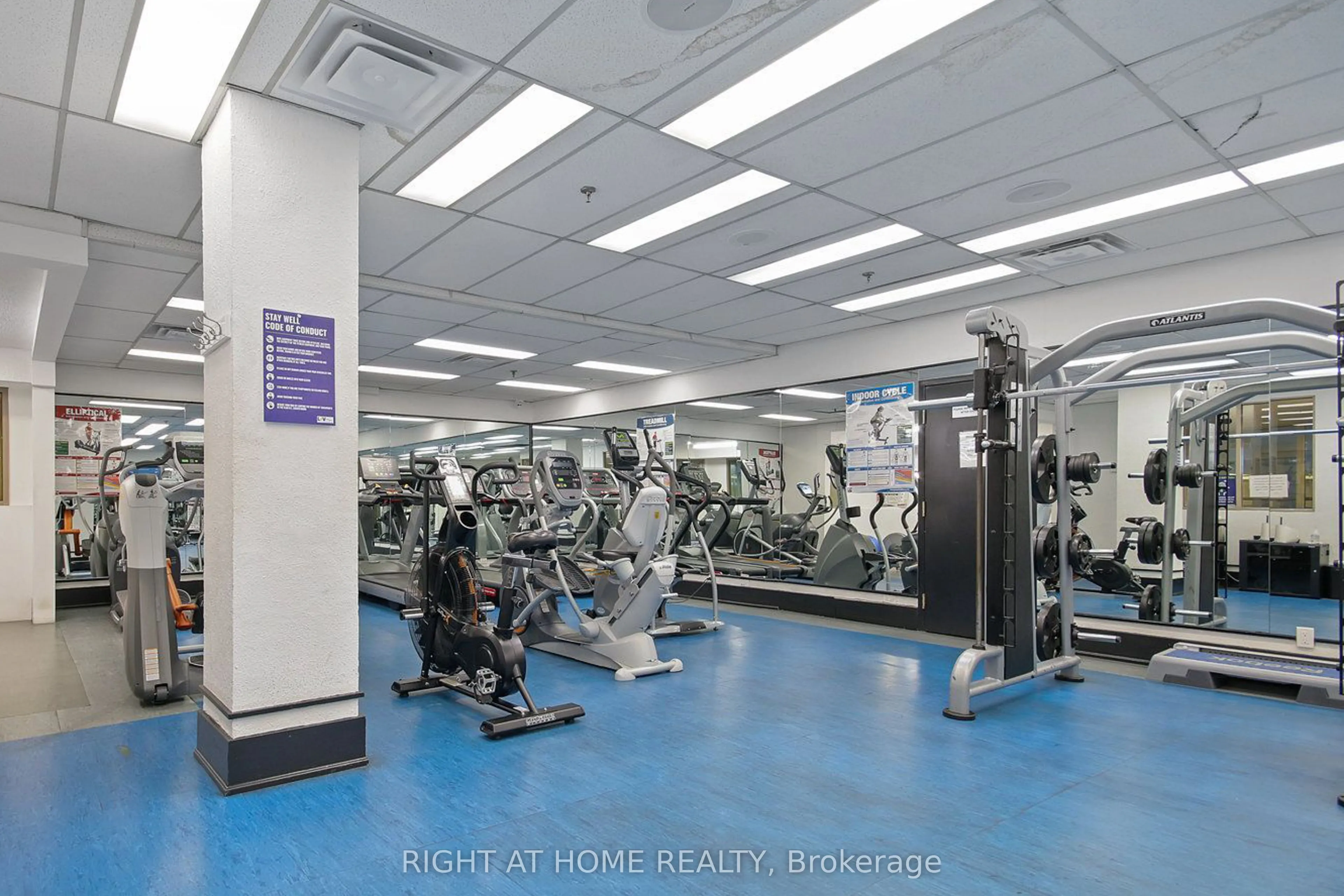 711 Bay Street S, #615