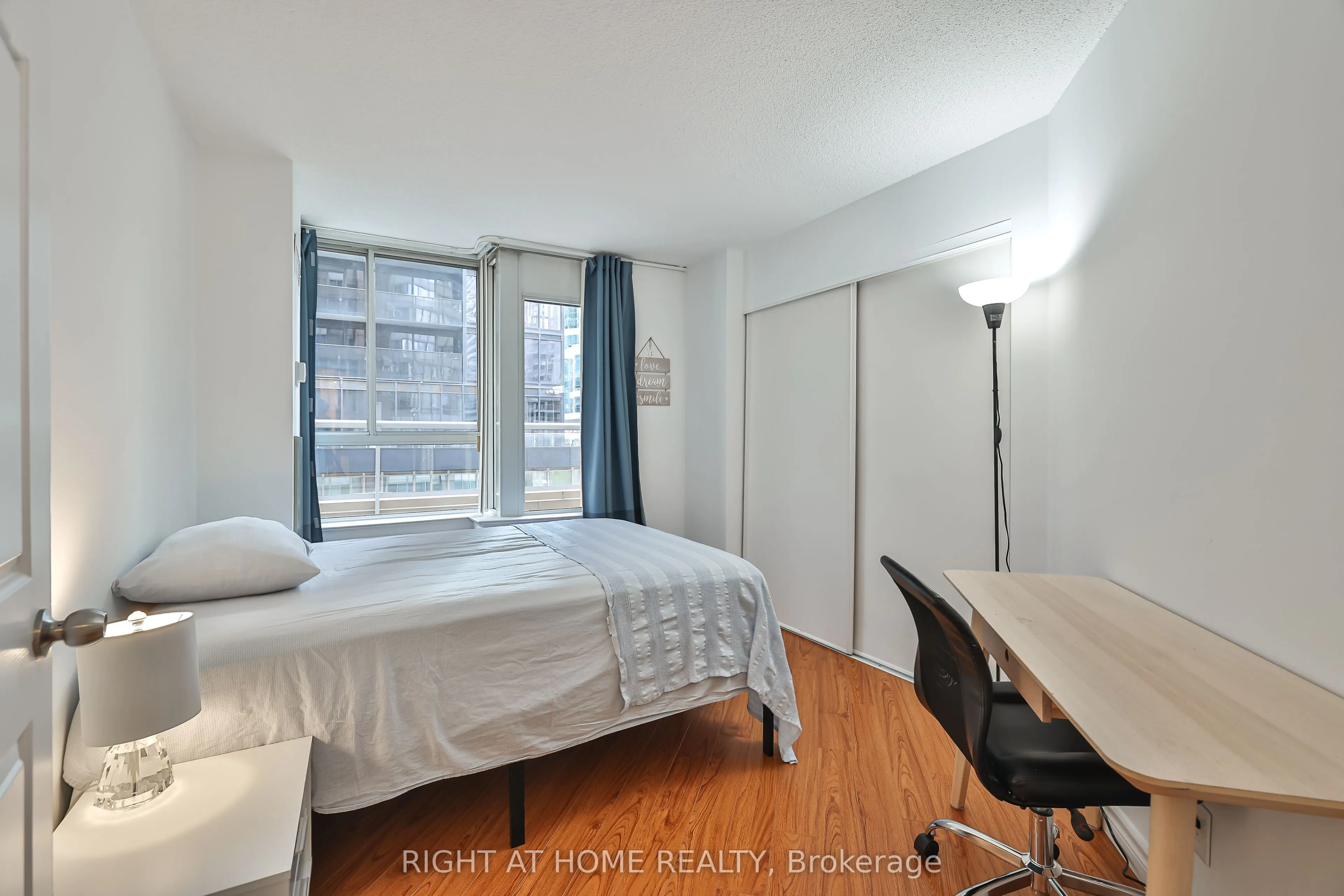 711 Bay Street S, #615