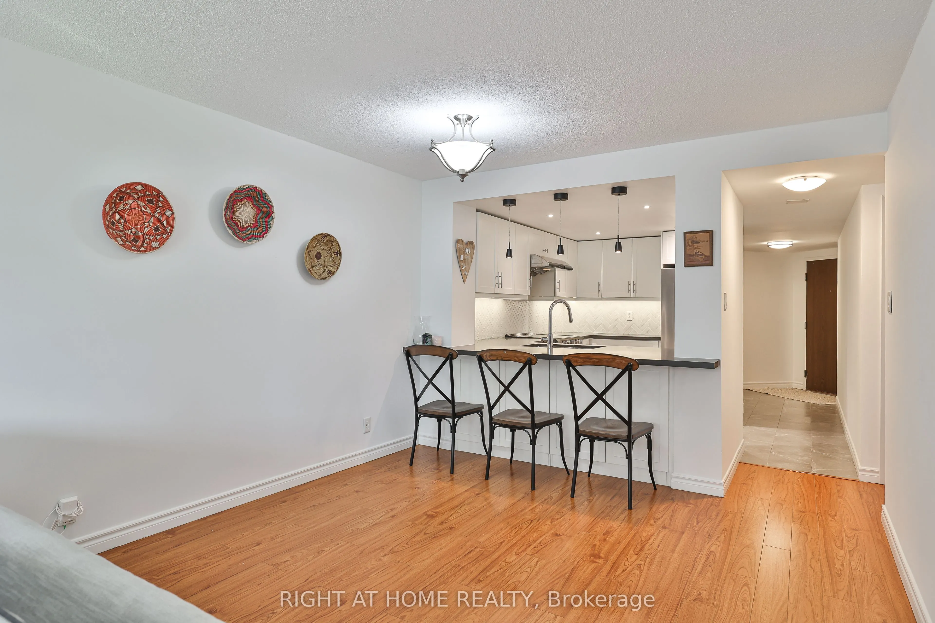 711 Bay Street S, #615