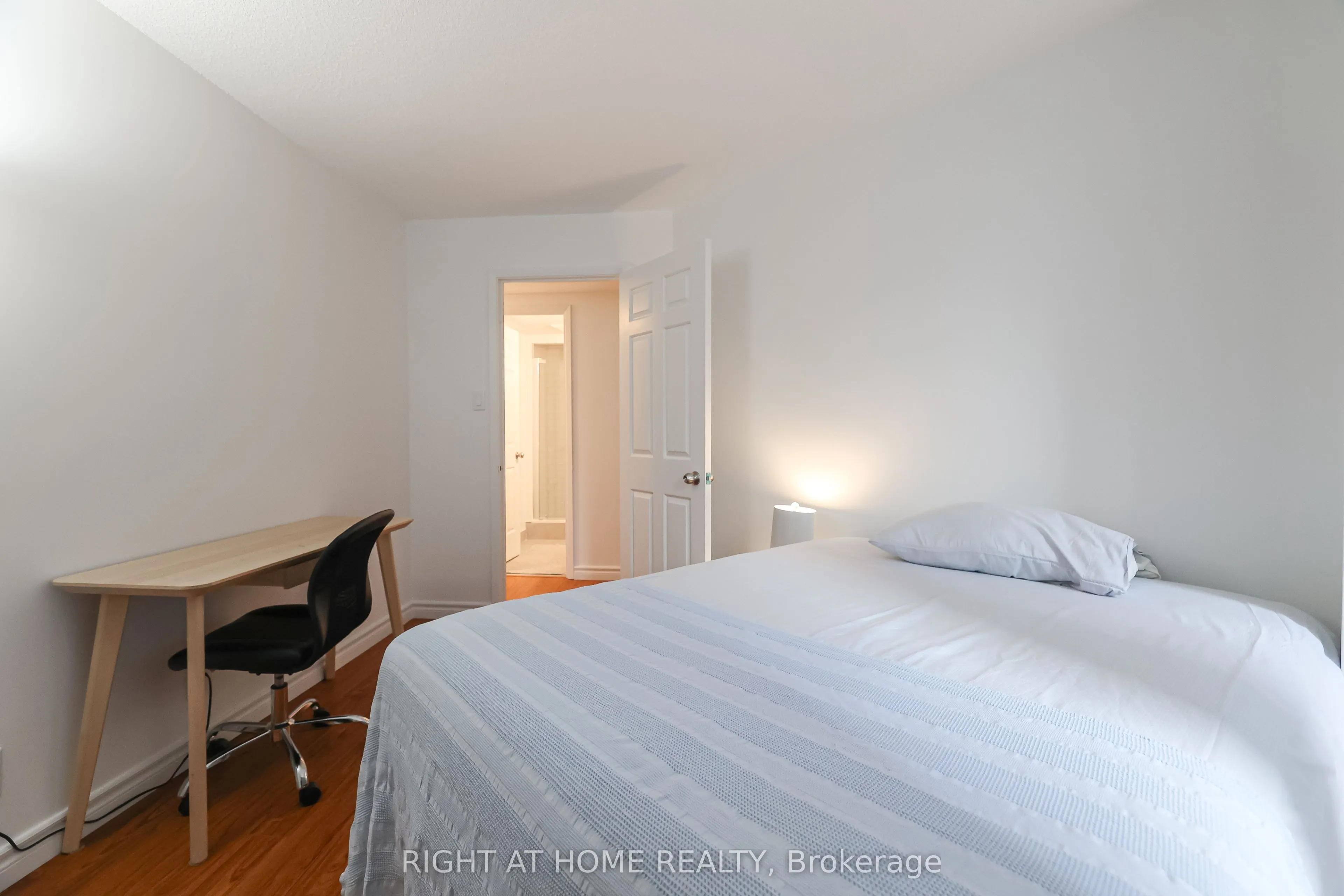 711 Bay Street S, #615