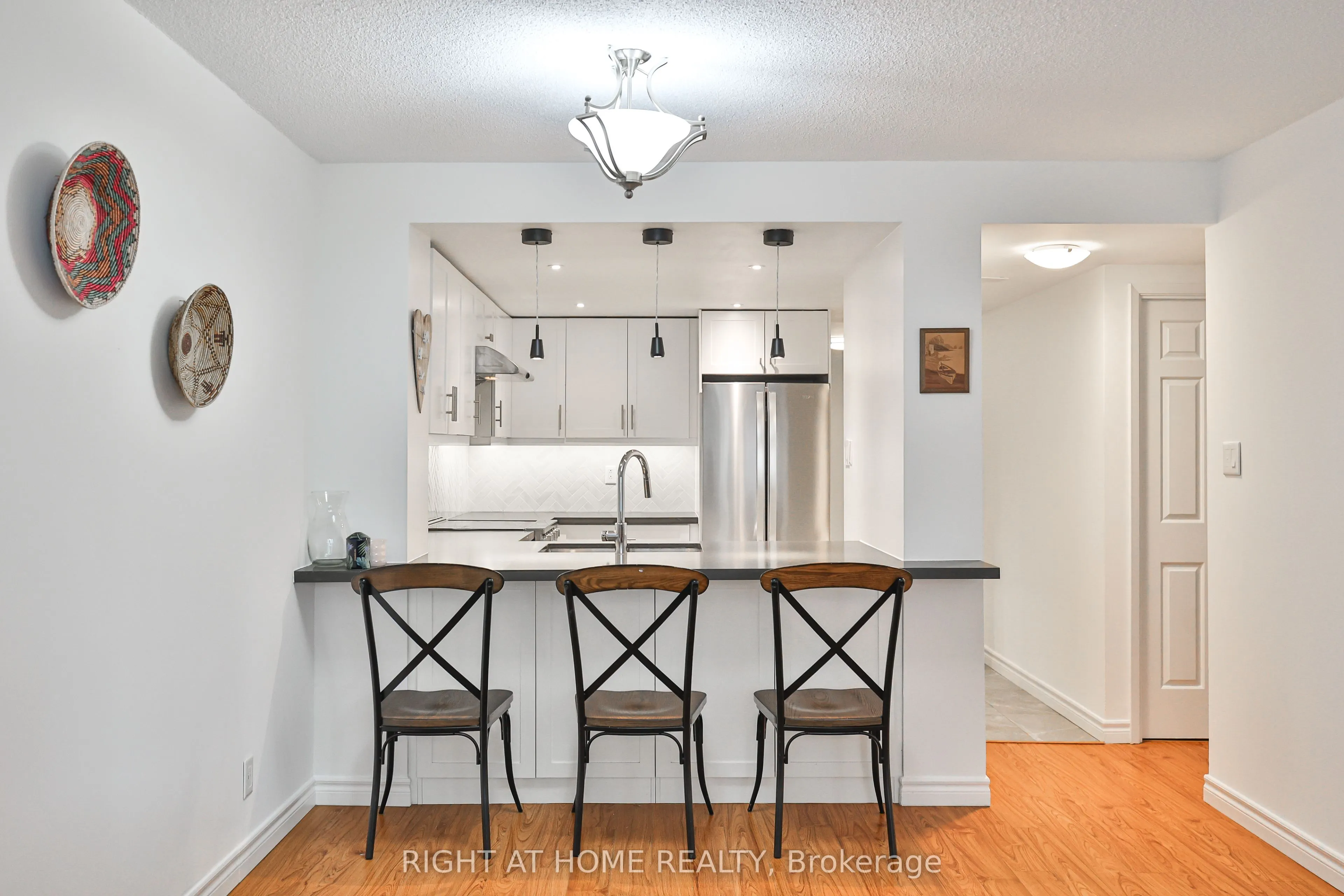711 Bay Street S, #615