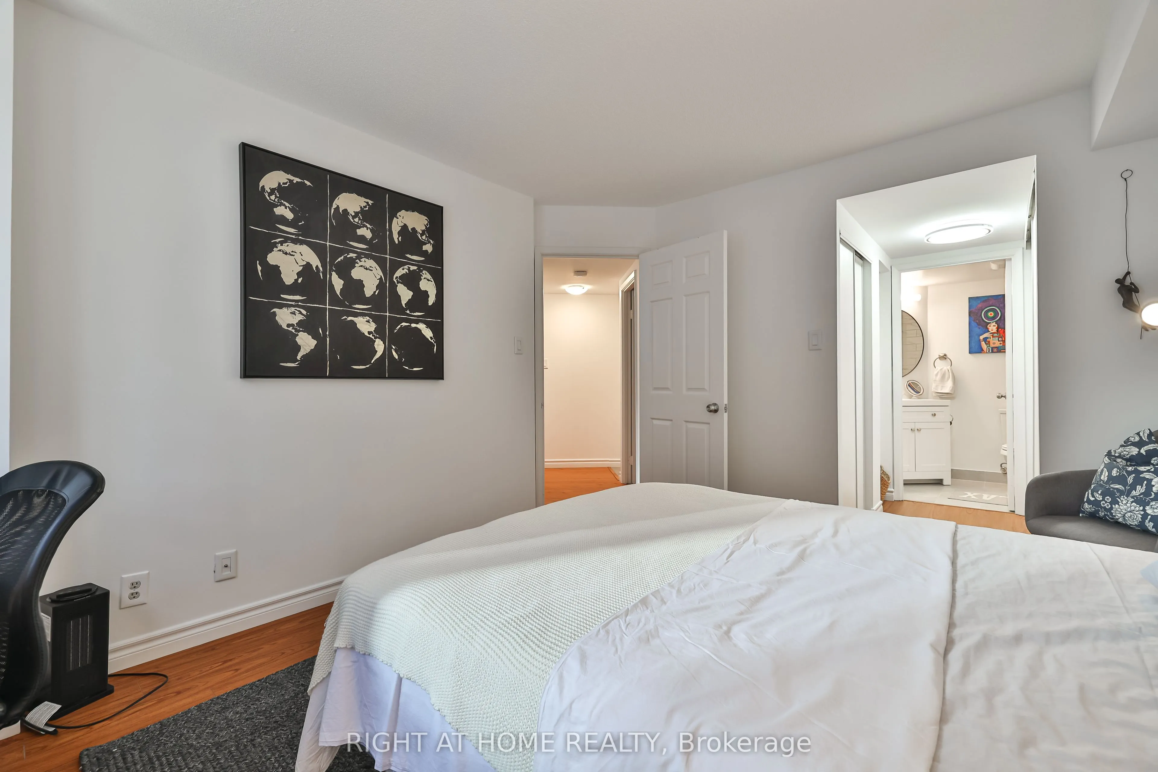 711 Bay Street S, #615
