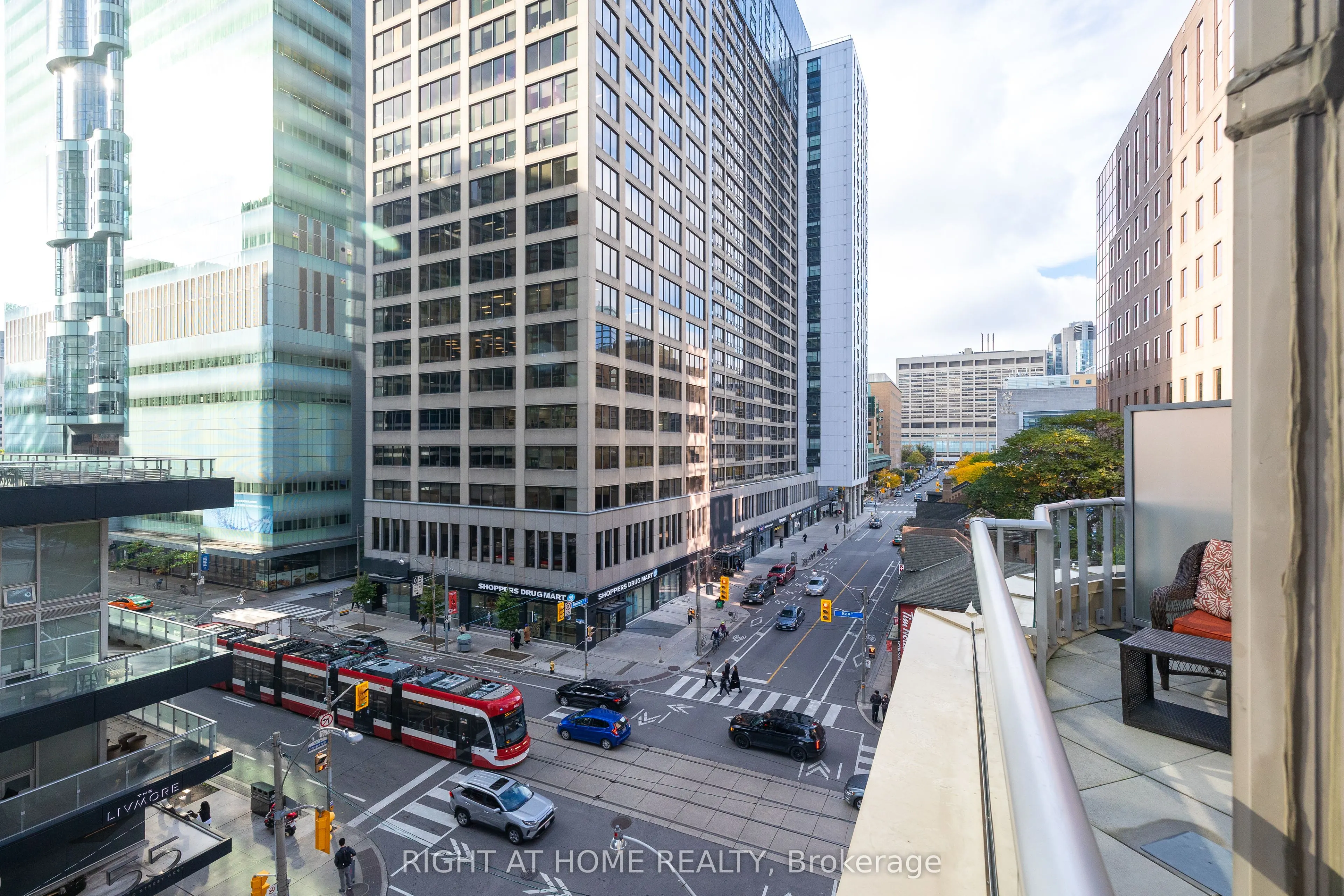 711 Bay Street S, #615