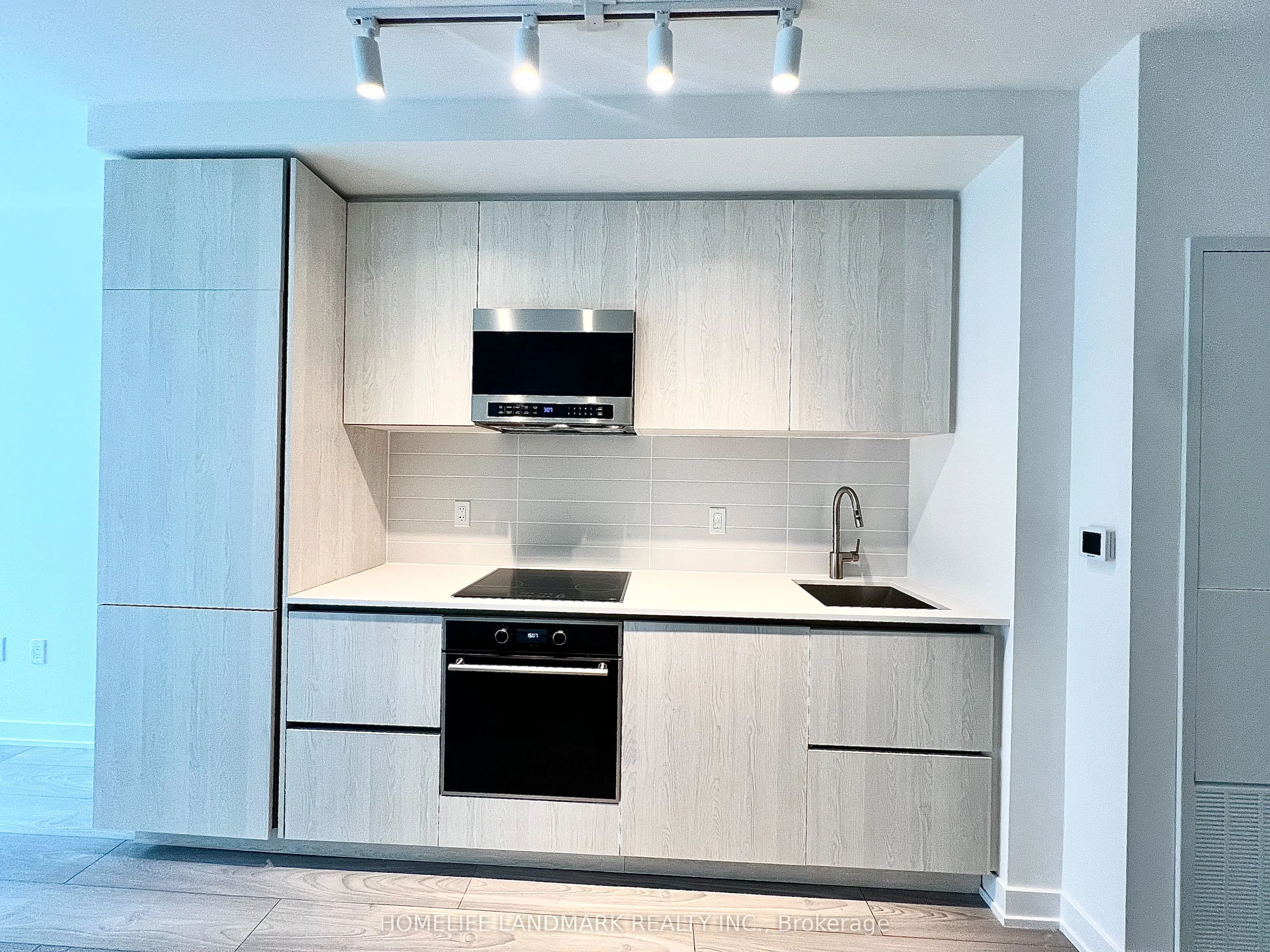 110 Broadway Avenue, #603S