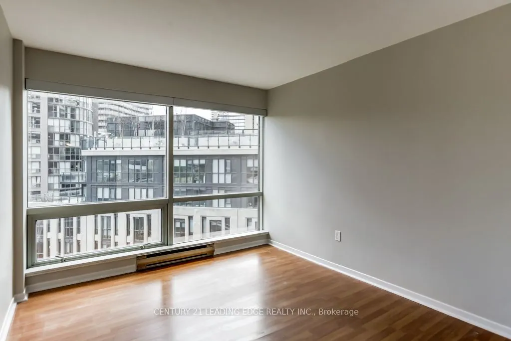 1001 Bay Street, #811