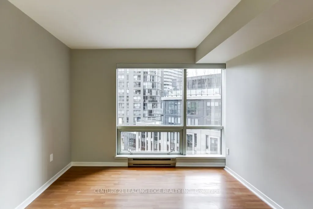 1001 Bay Street, #811