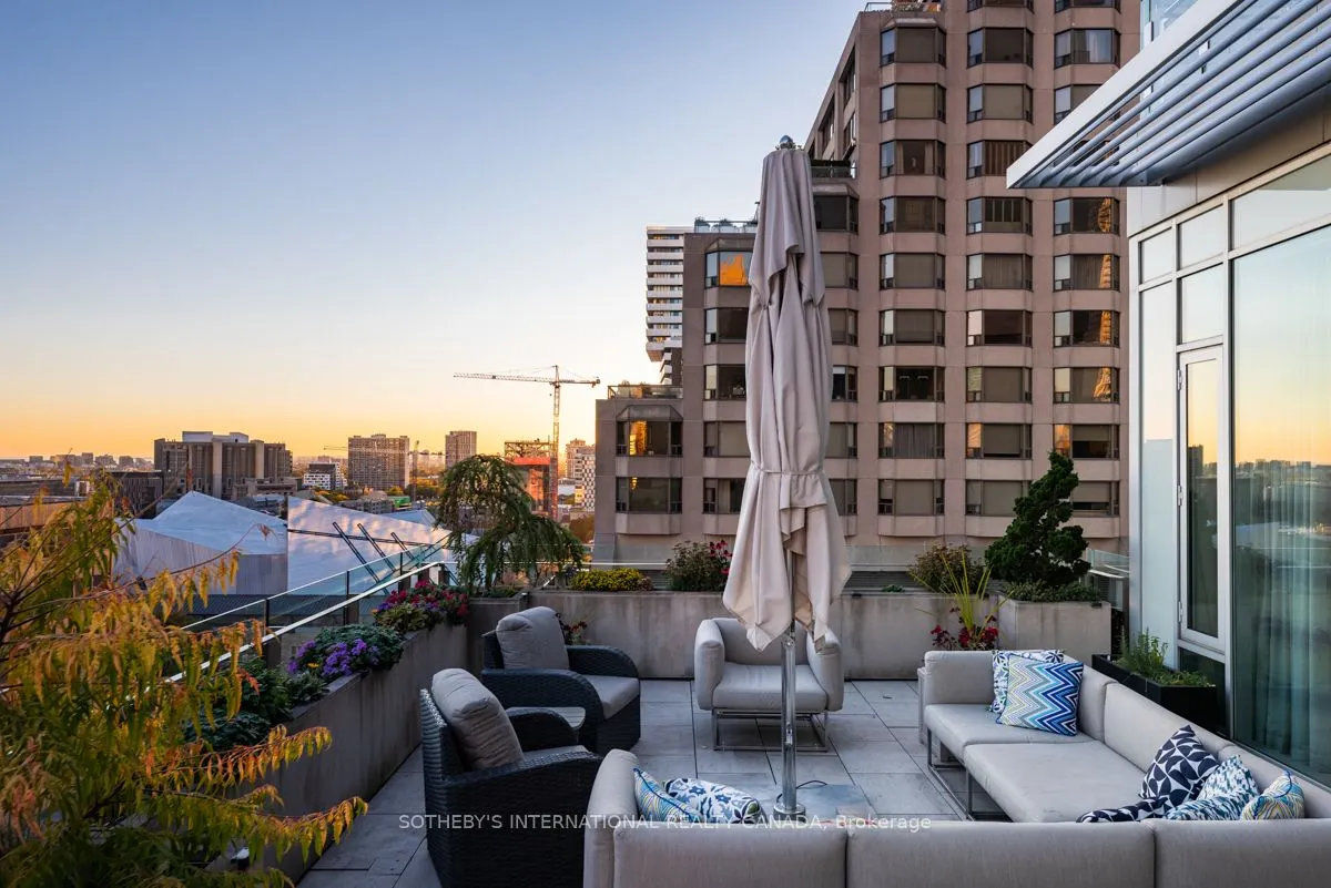 155 Cumberland Street, #1201