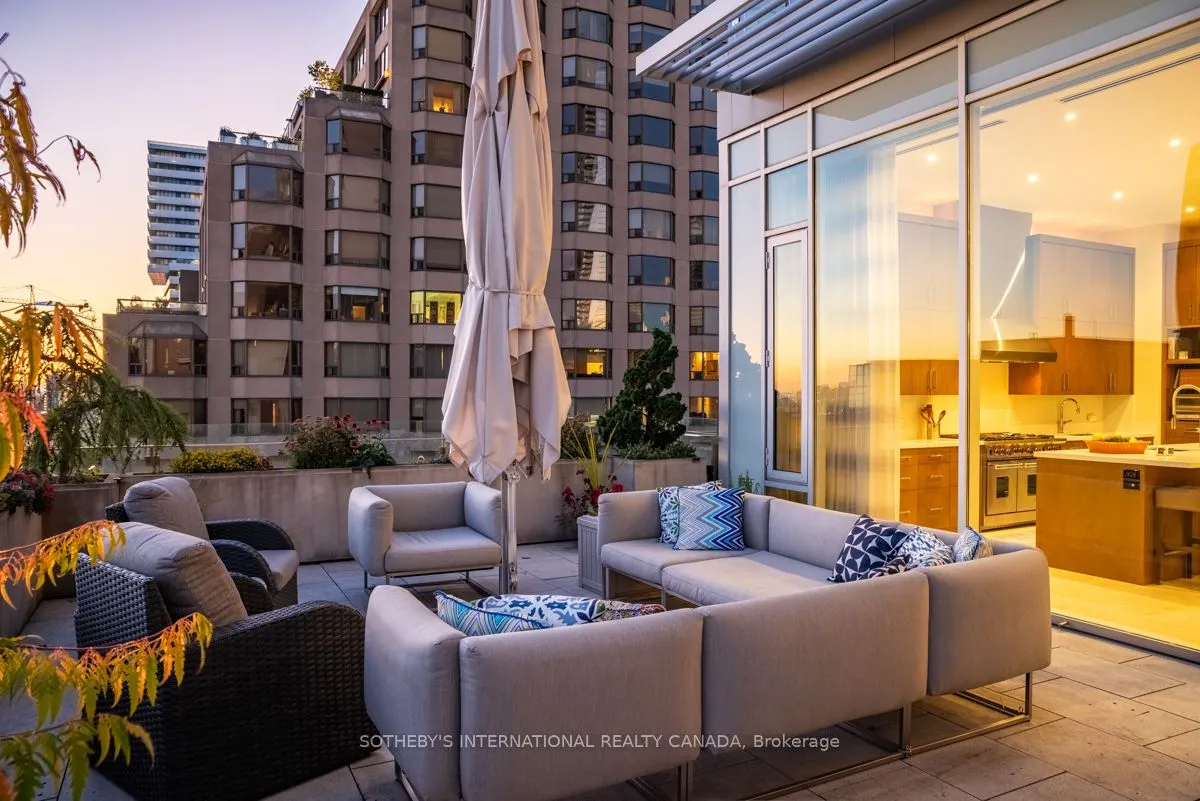 155 Cumberland Street, #1201