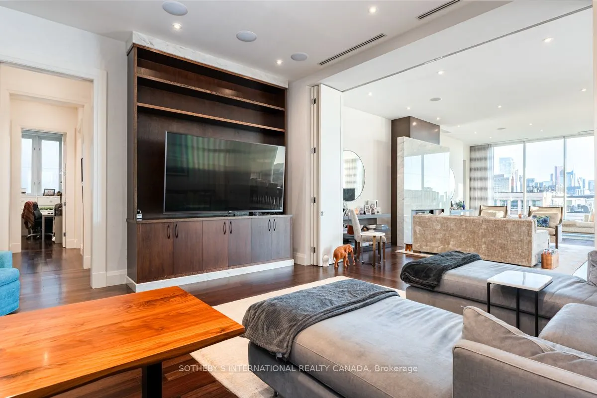 155 Cumberland Street, #1201