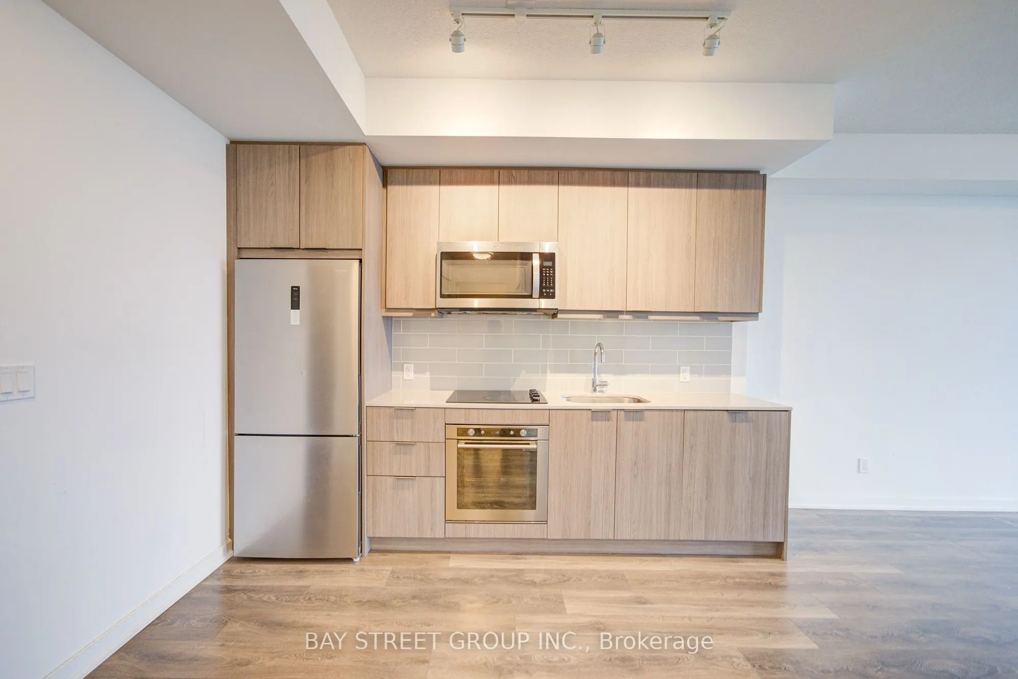 38 Forest Manor Road, #1009