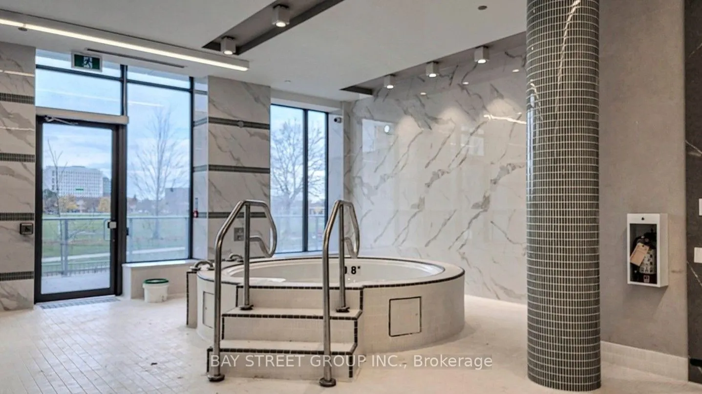 38 Forest Manor Road, #1009