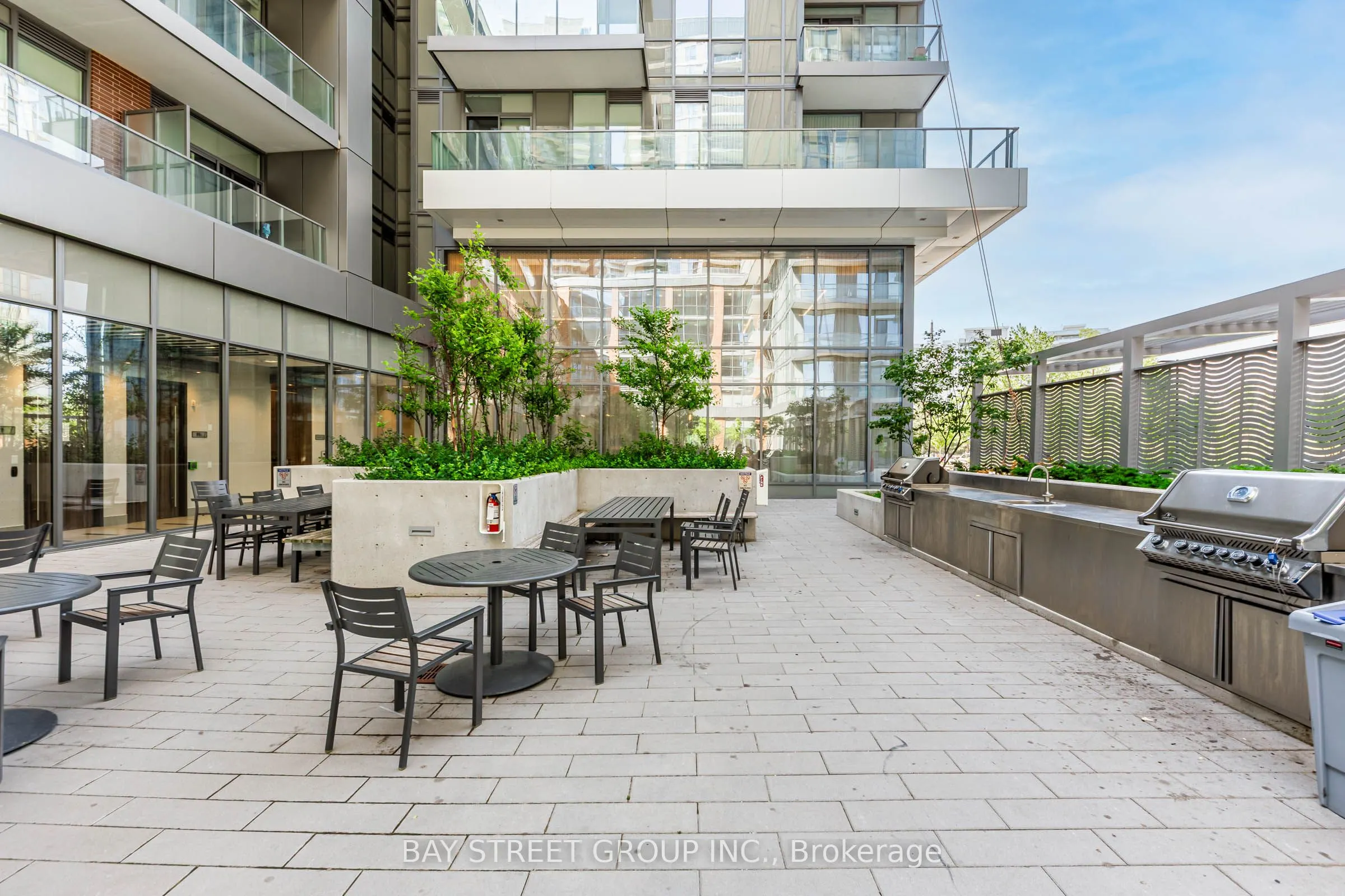 38 Forest Manor Road, #1009