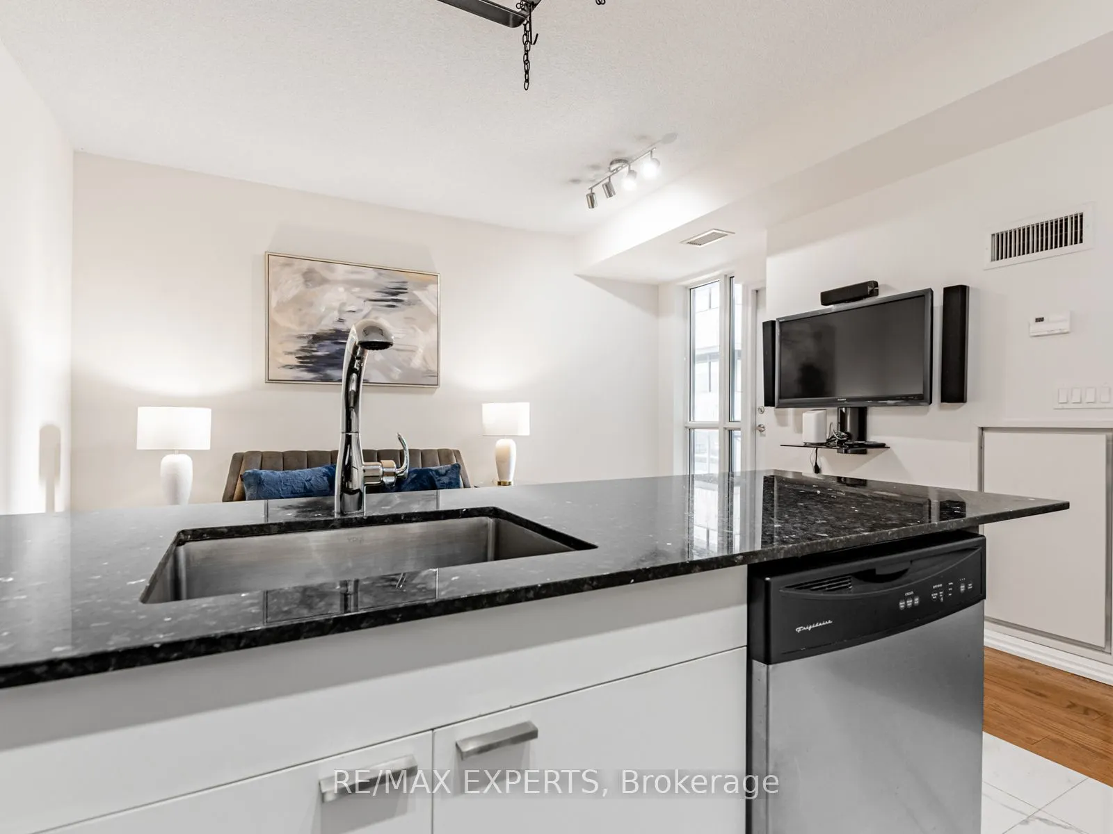 35 Hayden Street, #1511