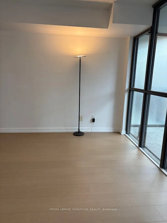 110 Charles Street E, #1601