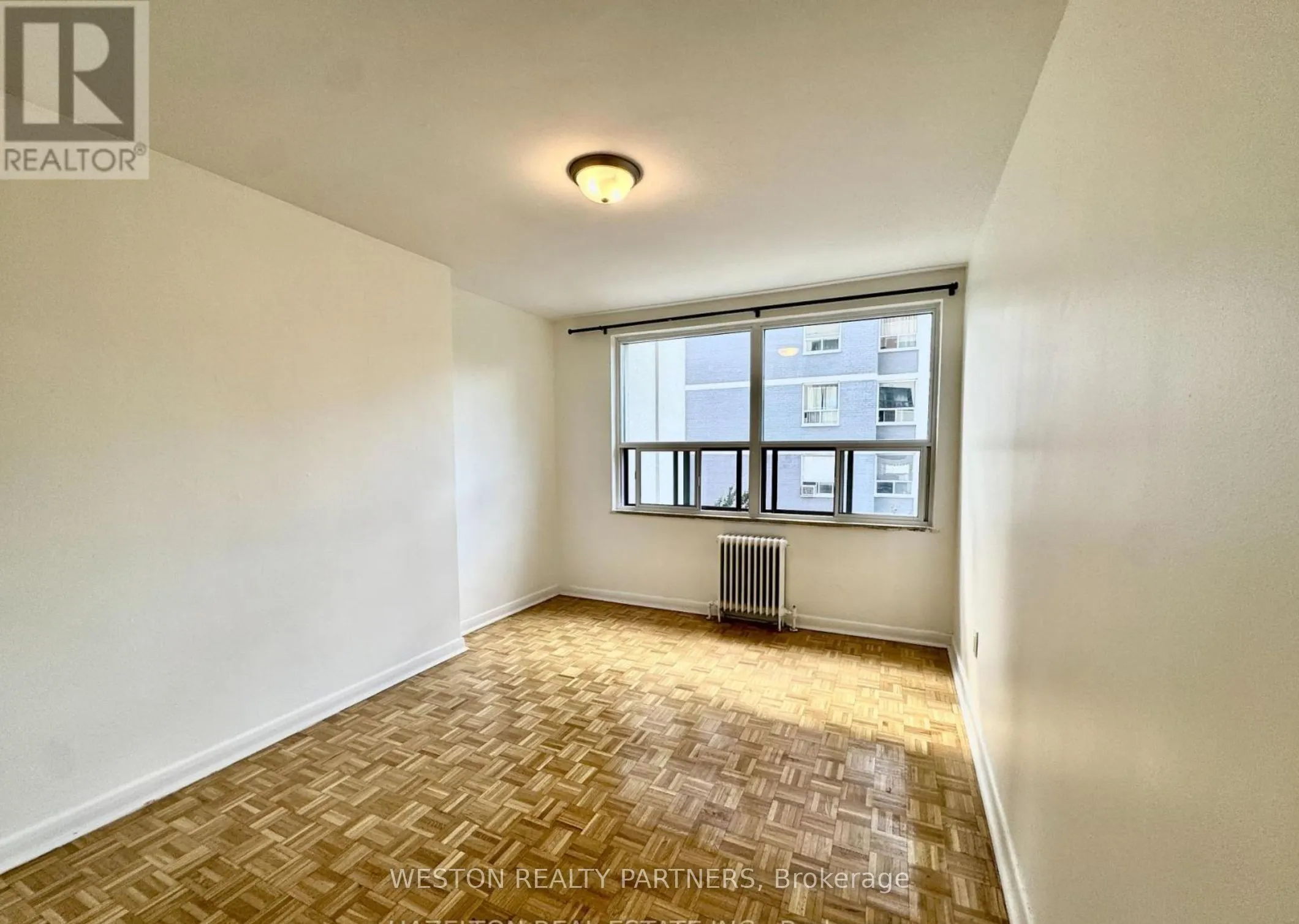 88 Wellesley Street E, #206