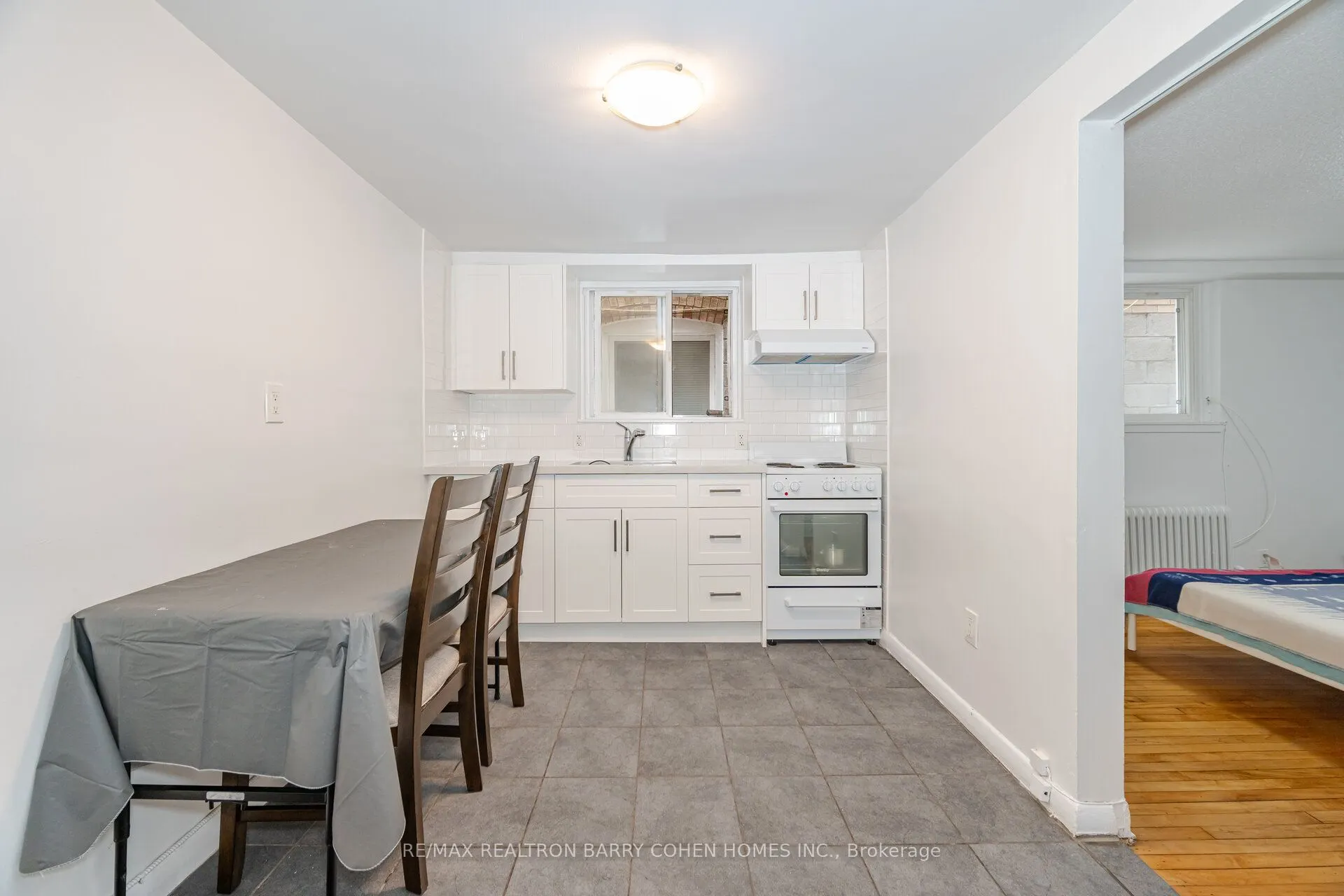 475 Winona Drive, #1