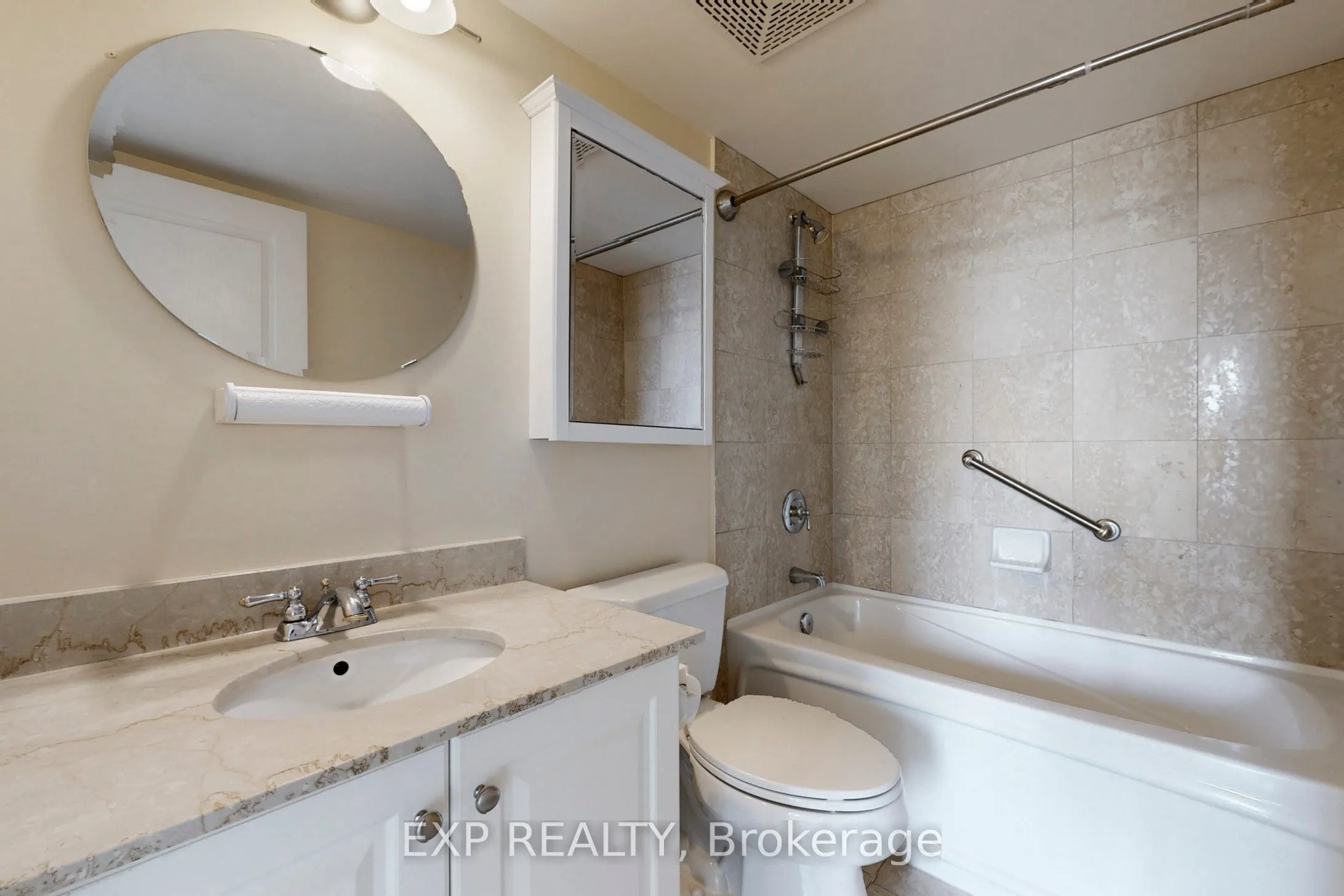 10 Delisle Avenue, #1011