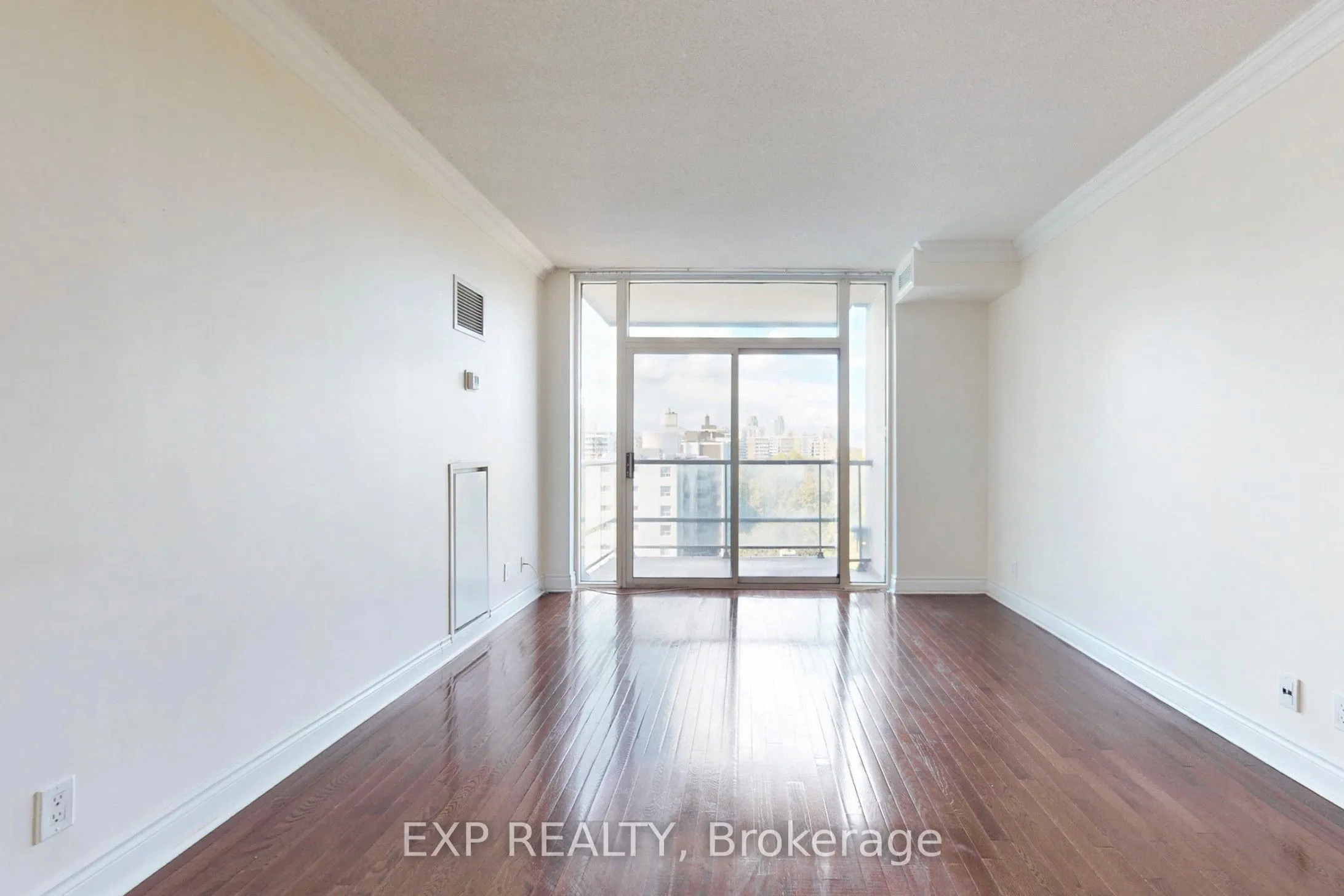 10 Delisle Avenue, #1011