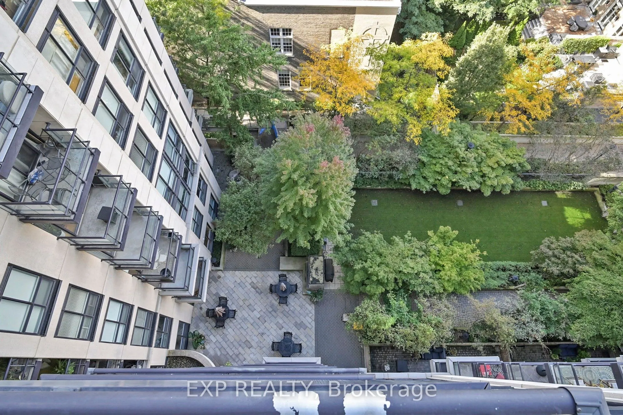 10 Delisle Avenue, #1011