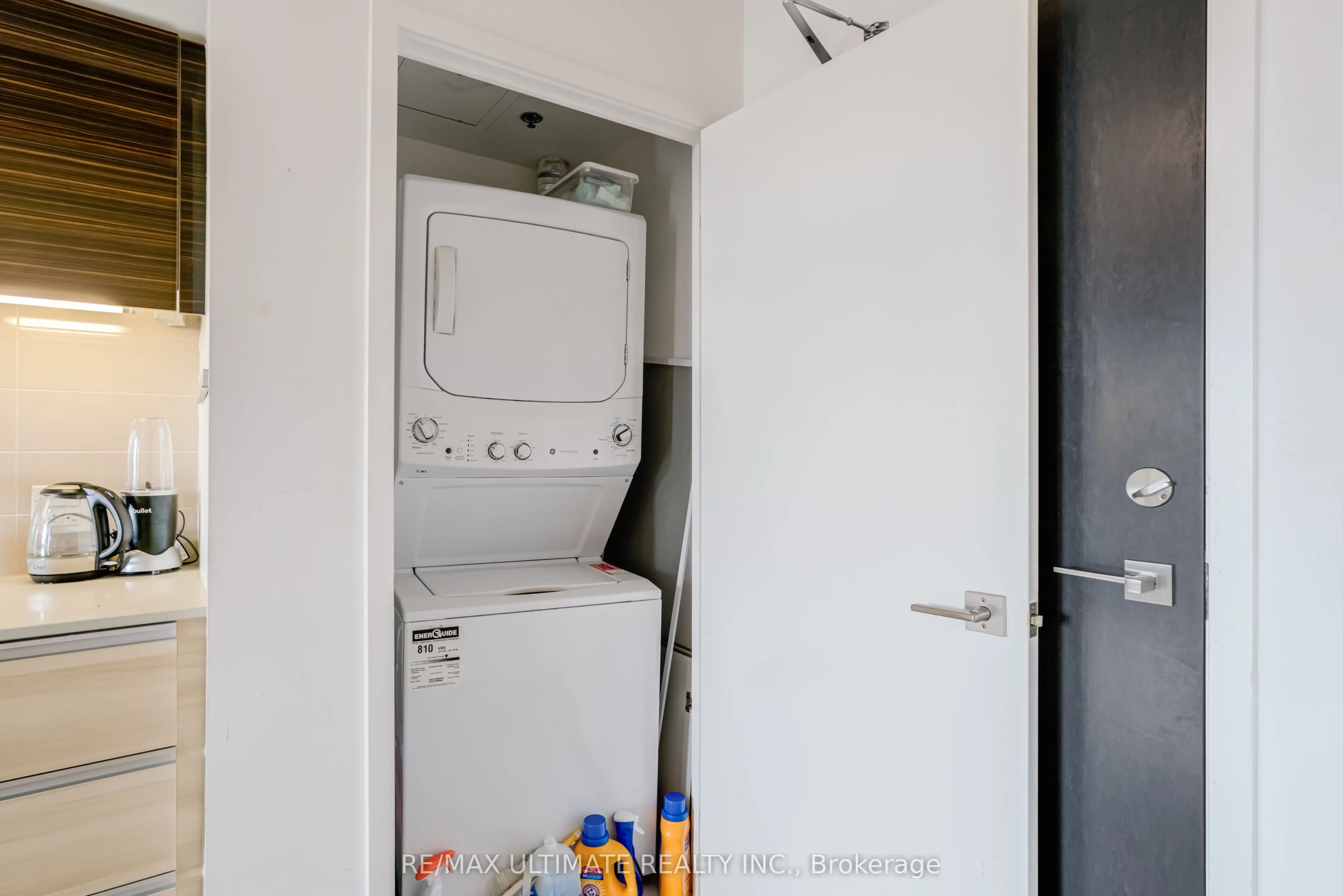 20 Minowan Miikan Lane, #808