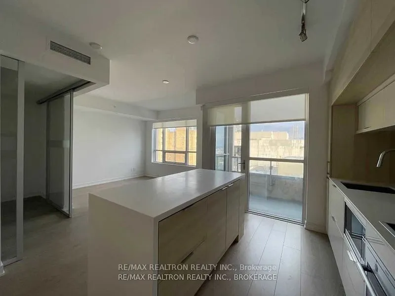88 Scott Street, #1708