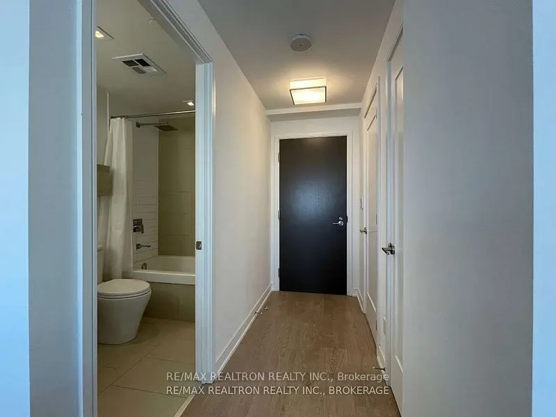 88 Scott Street, #1708