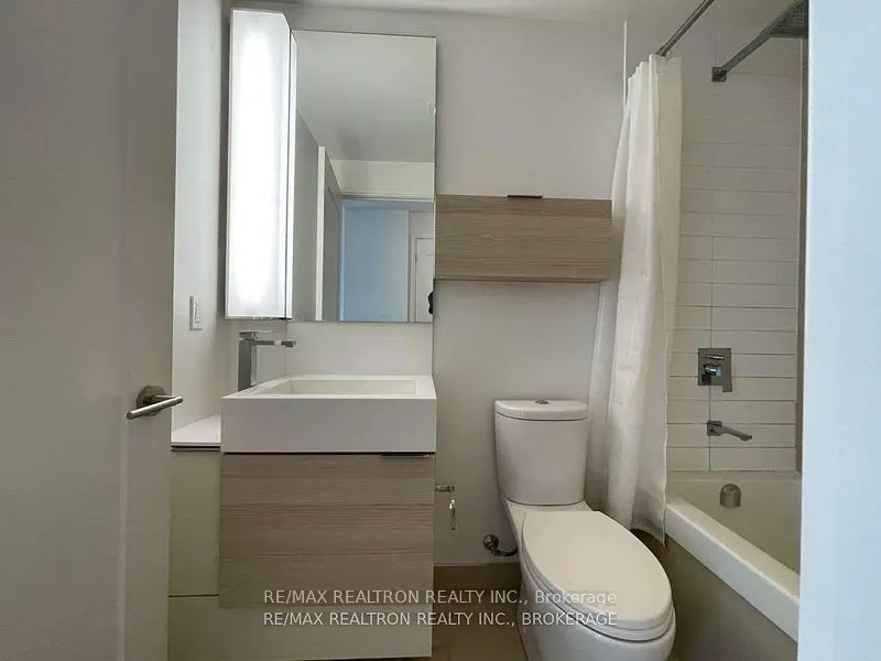 88 Scott Street, #1708