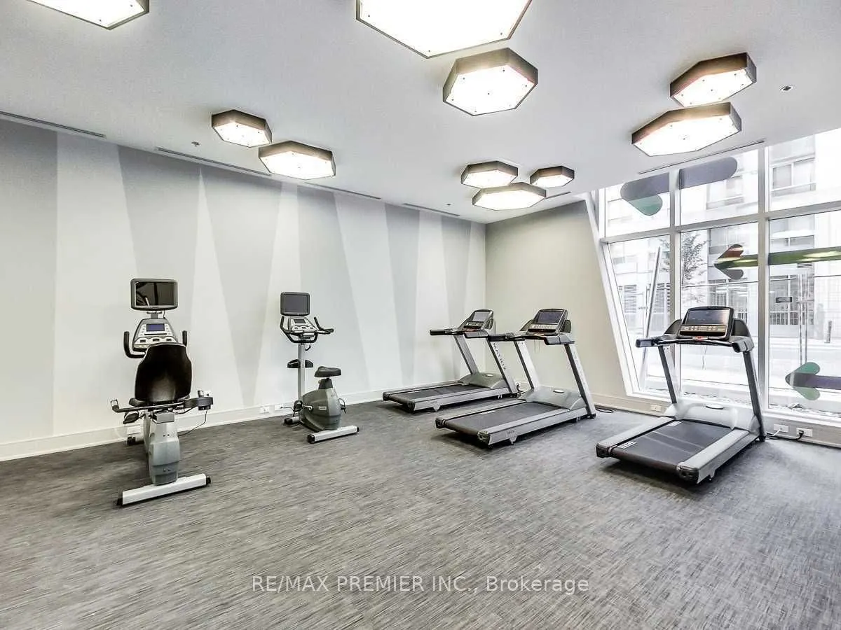 199 Richmond Street W, #402