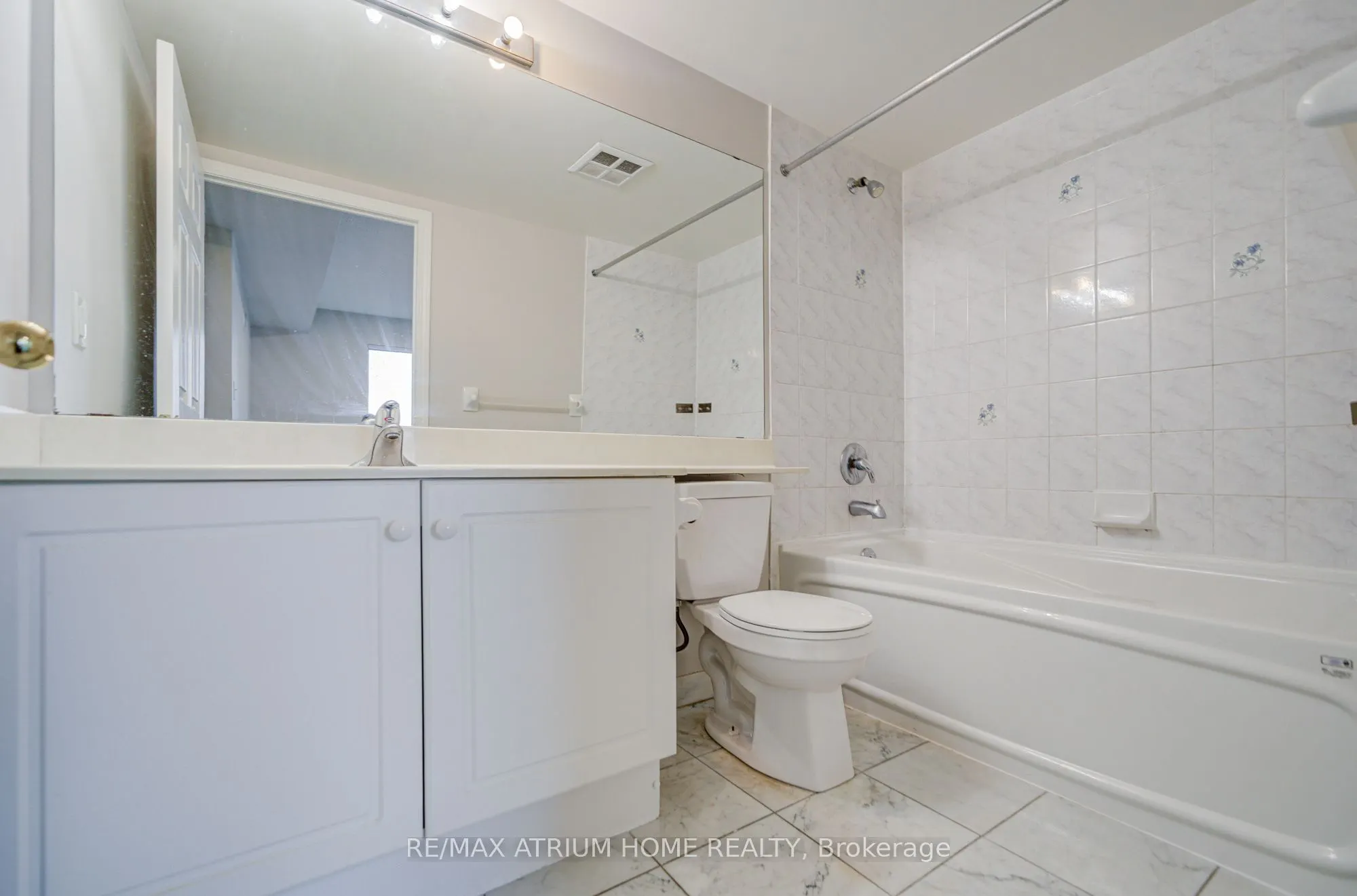 7 Lorraine Drive, #2315