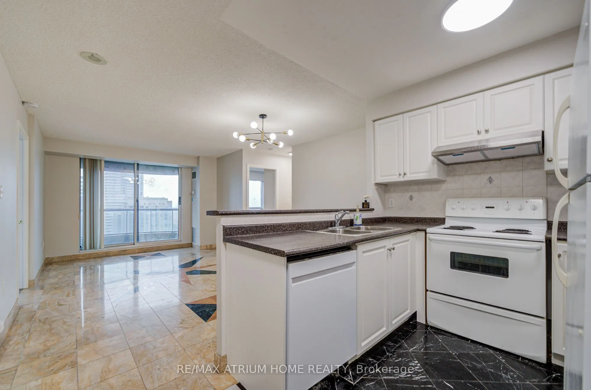 7 Lorraine Drive, #2315