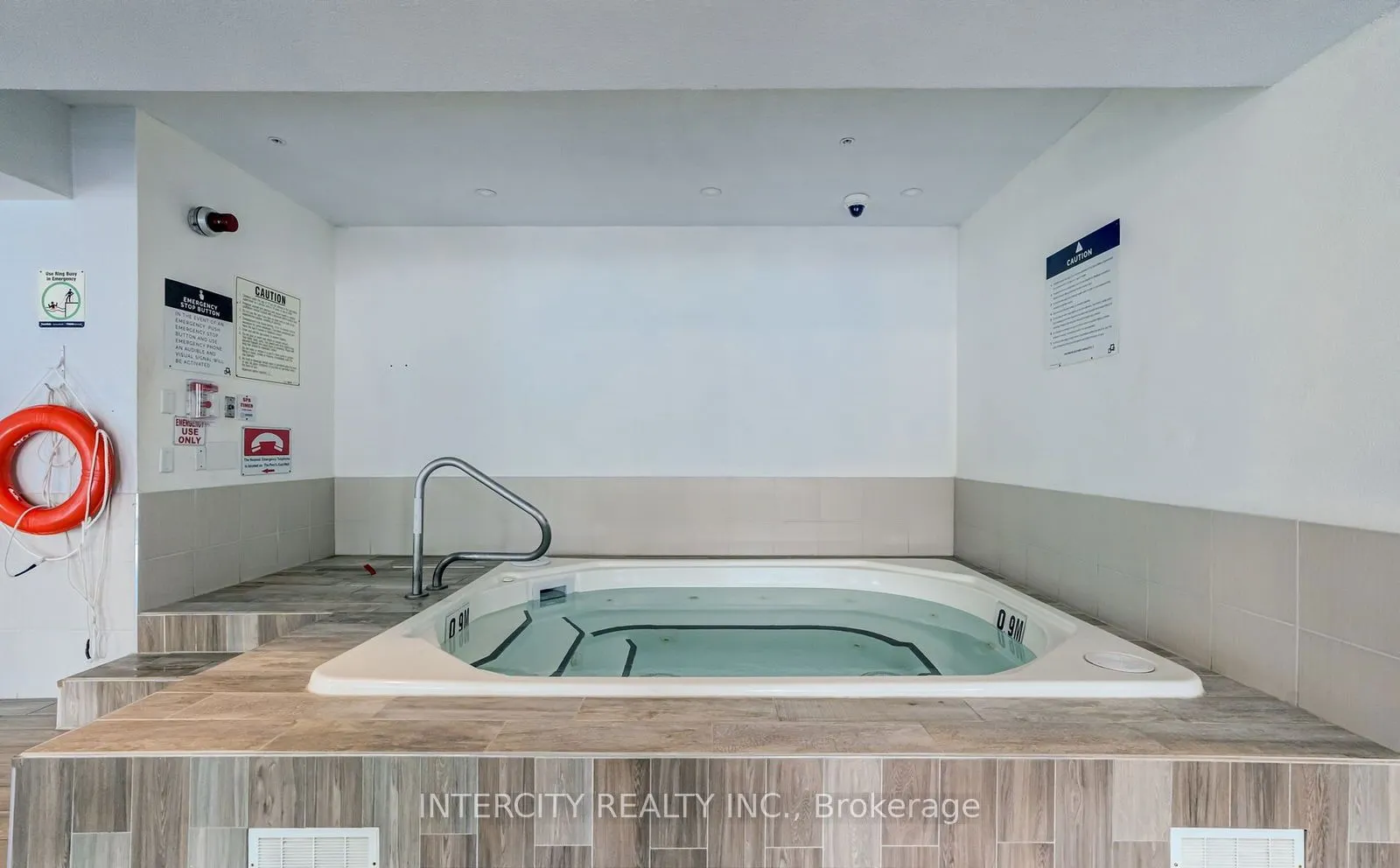 16 Harrison Garden Boulevard, #1706