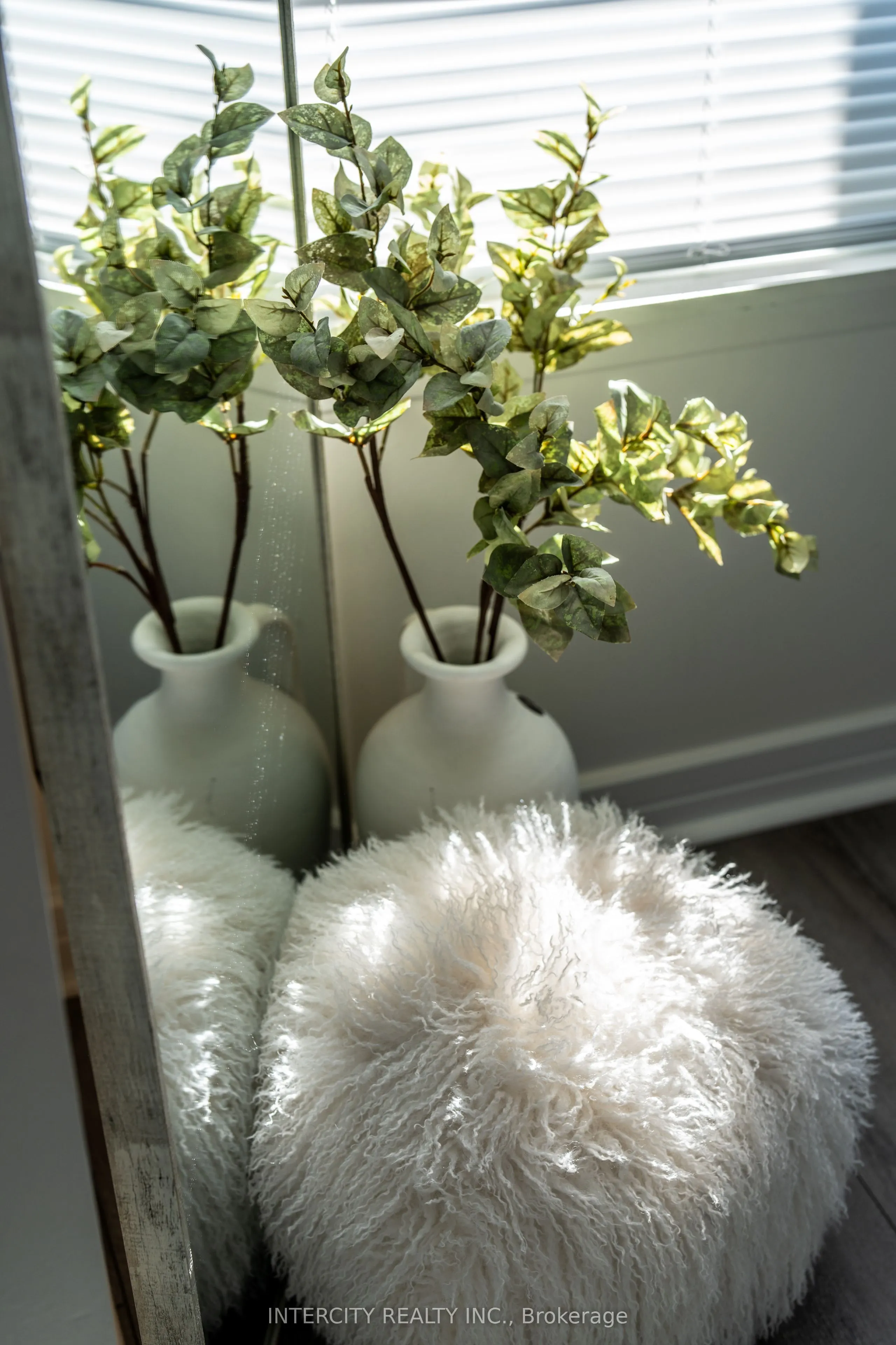 16 Harrison Garden Boulevard, #1706