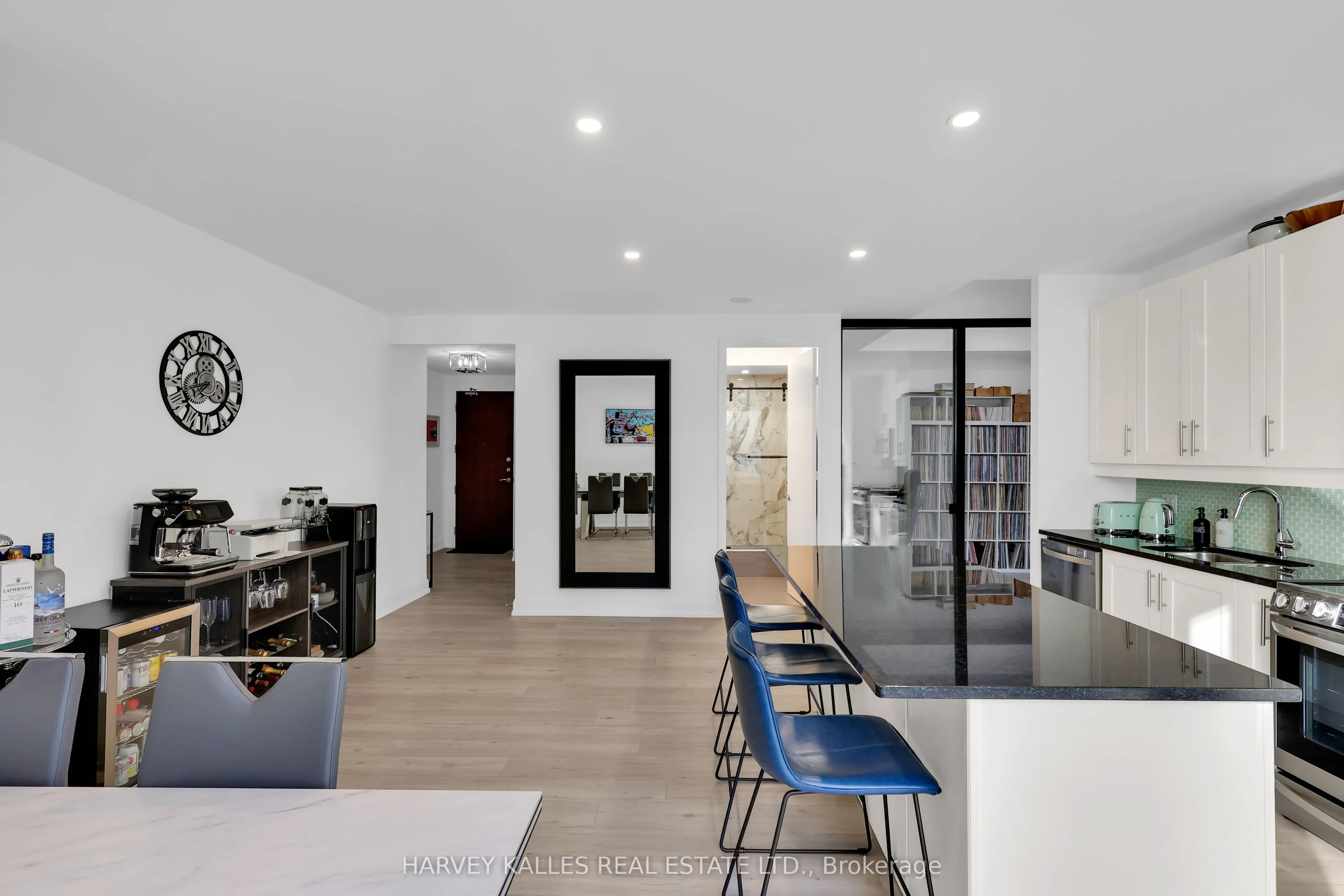 2181 Yonge Street