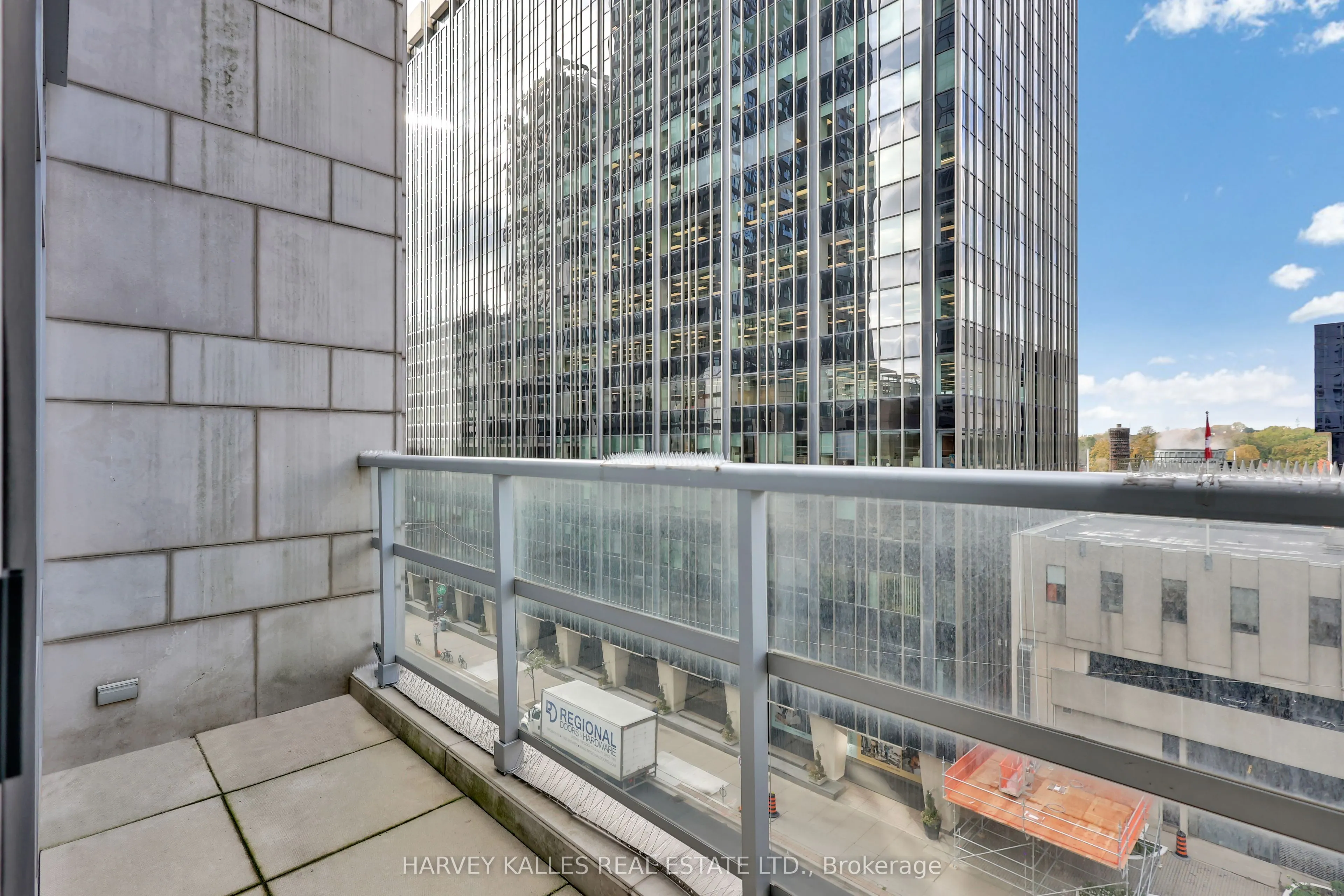 2181 Yonge Street