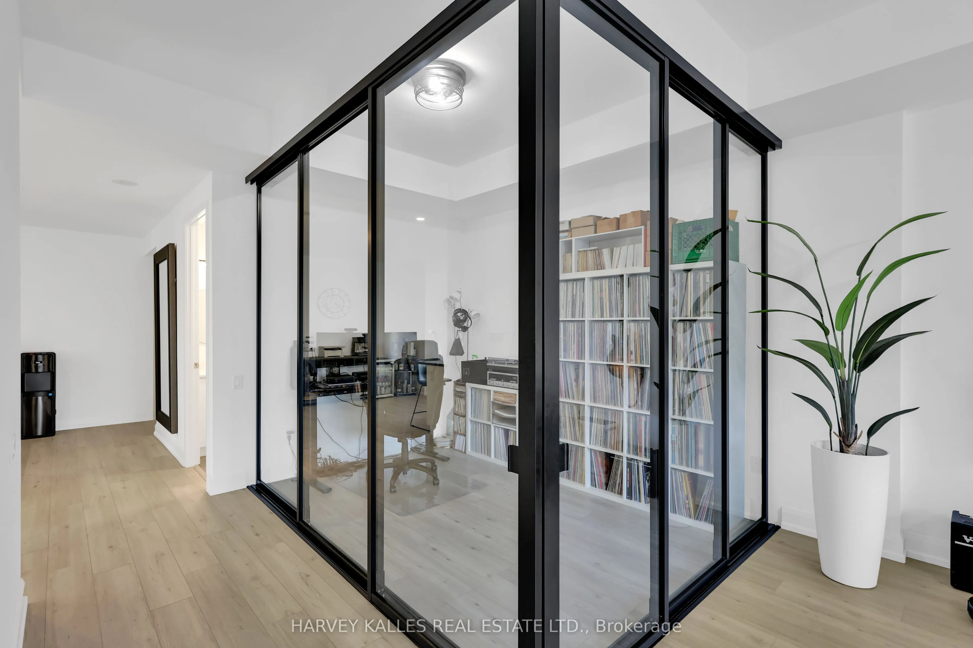 2181 Yonge Street