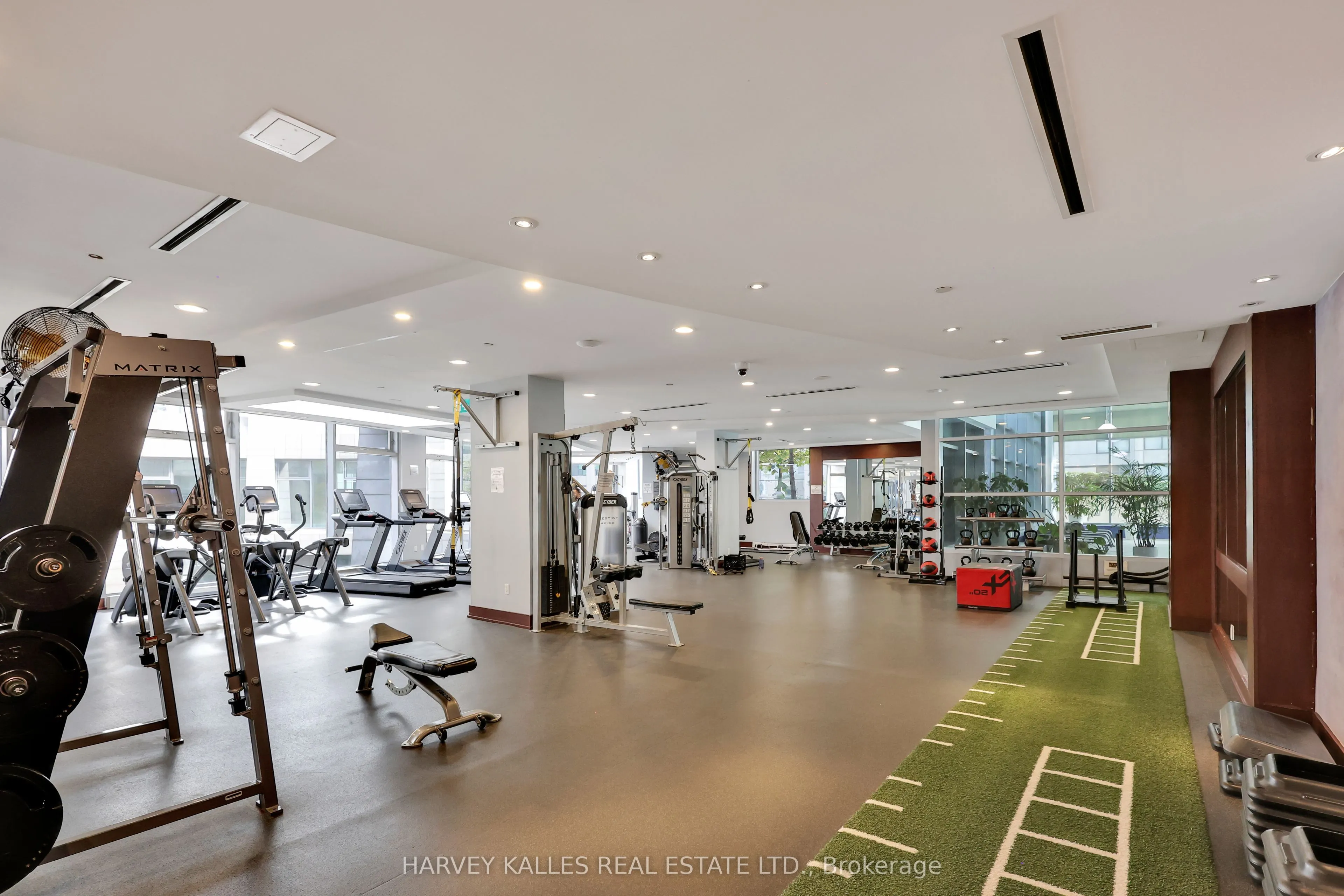 2181 Yonge Street