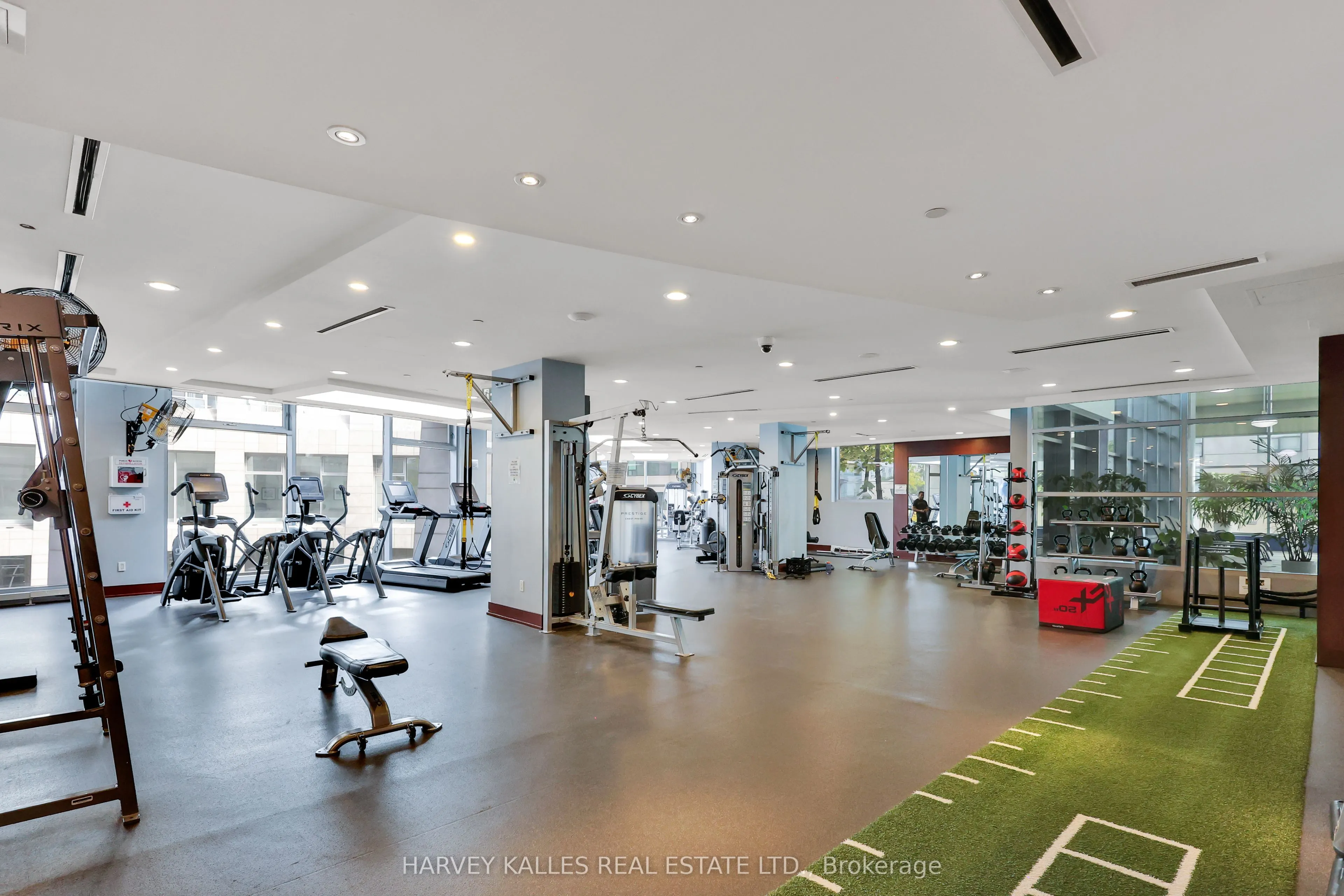2181 Yonge Street