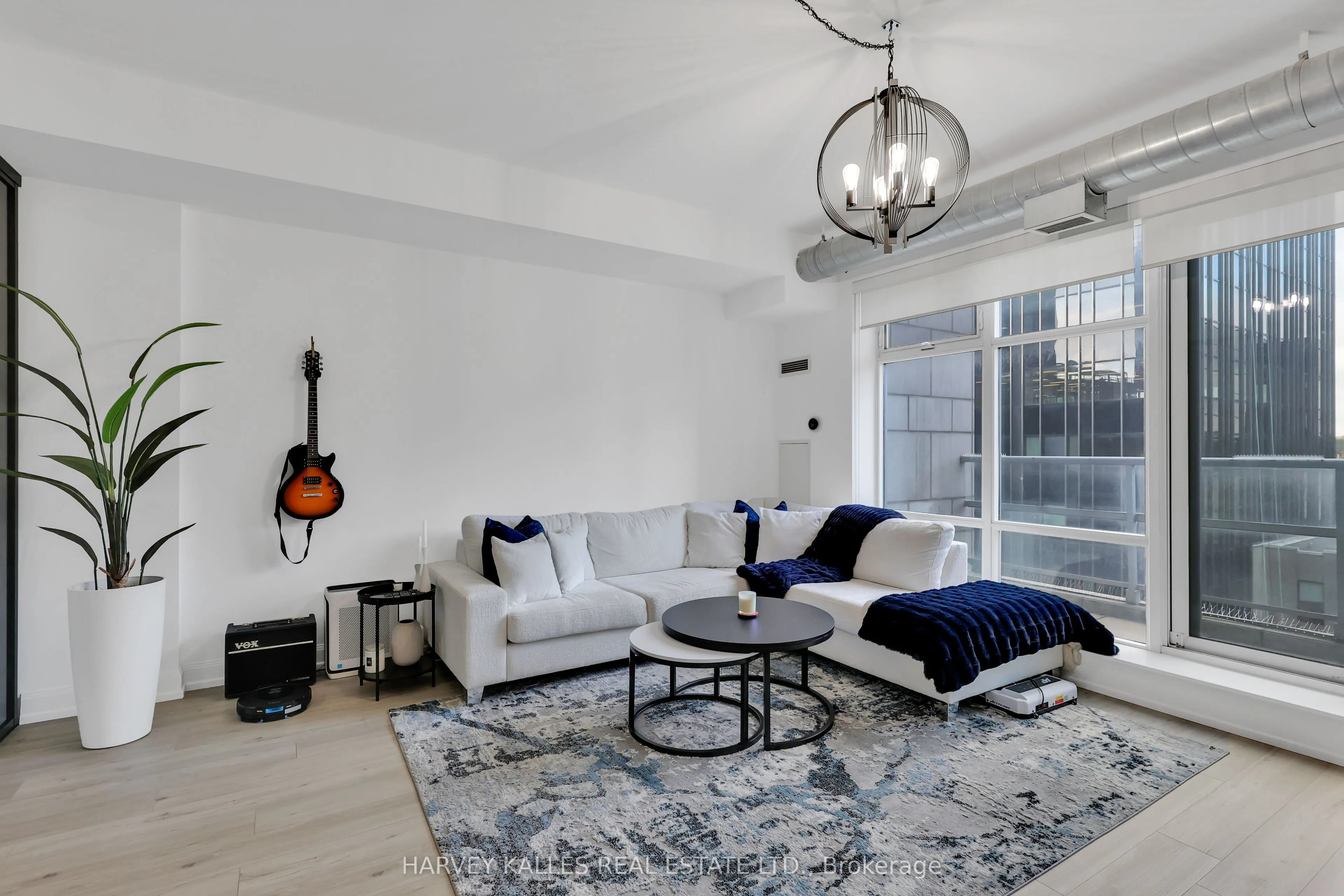 2181 Yonge Street