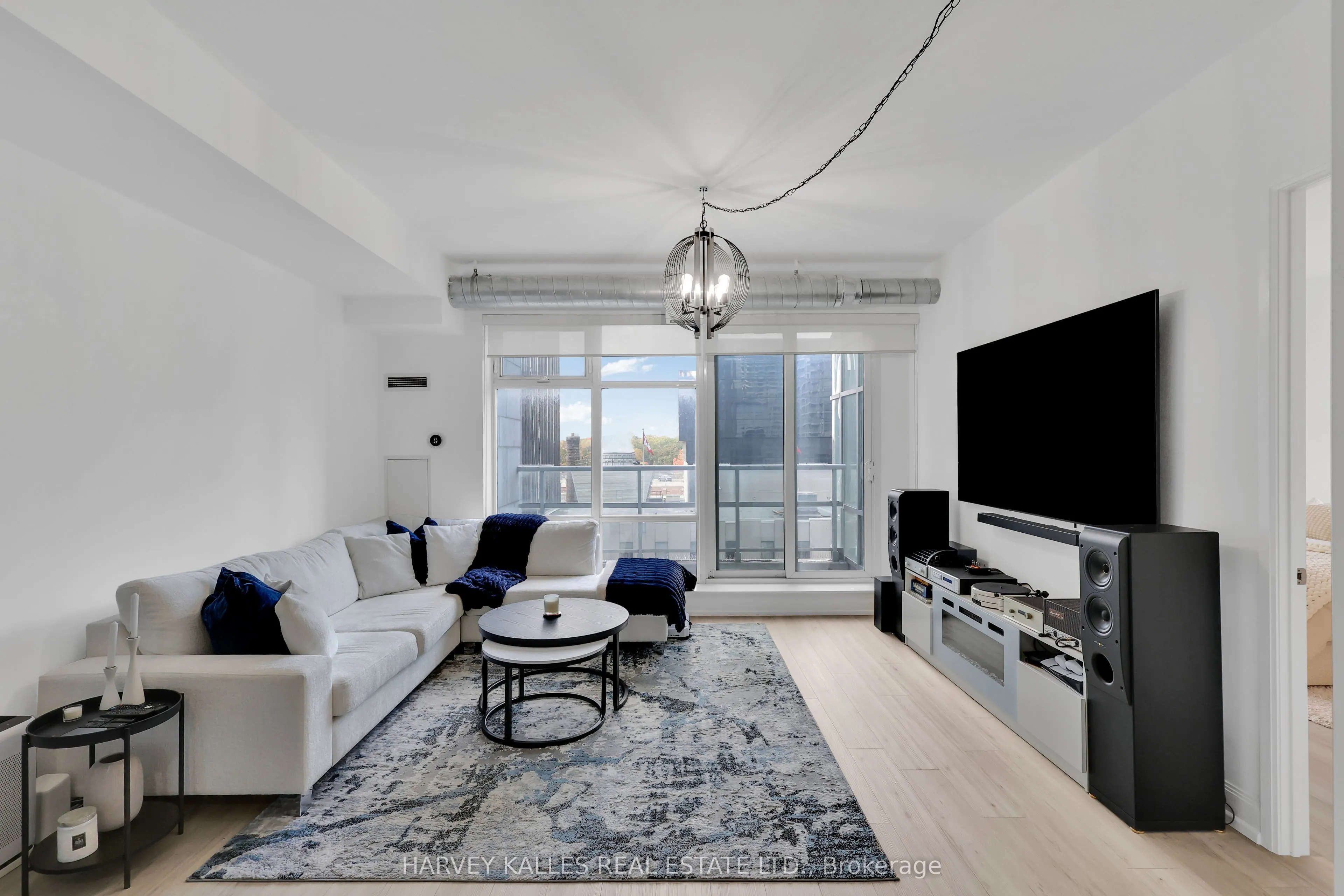 2181 Yonge Street