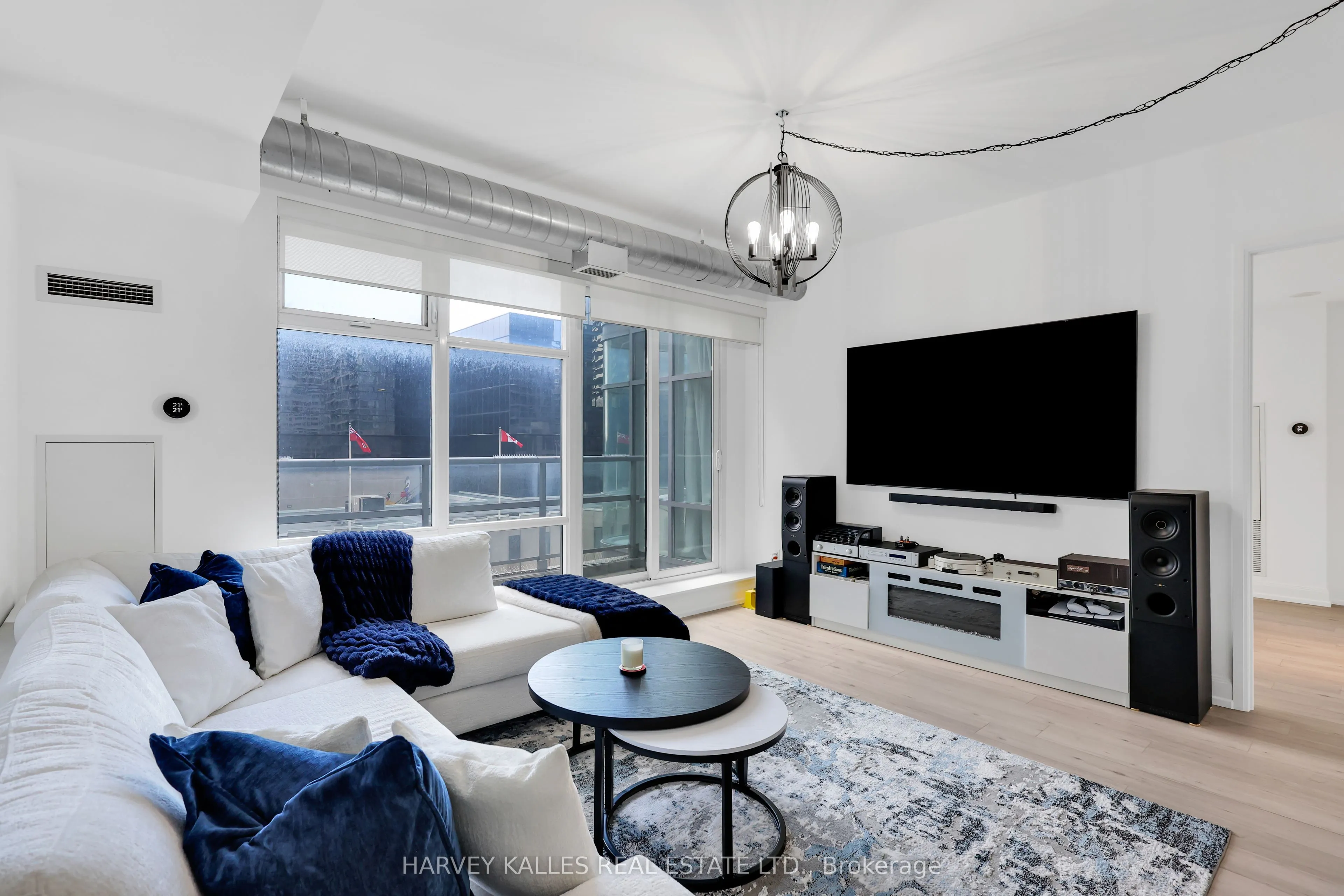 2181 Yonge Street