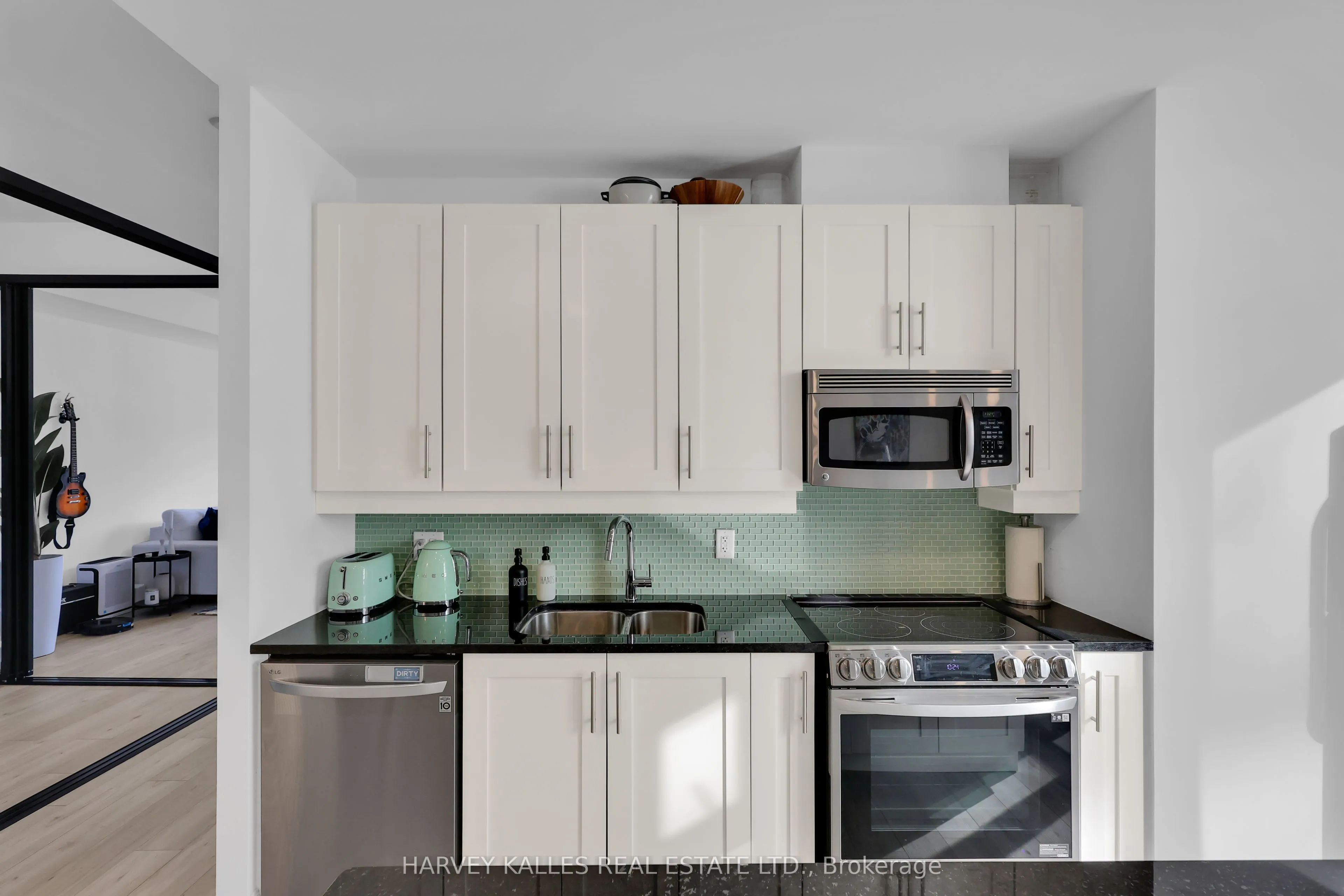2181 Yonge Street