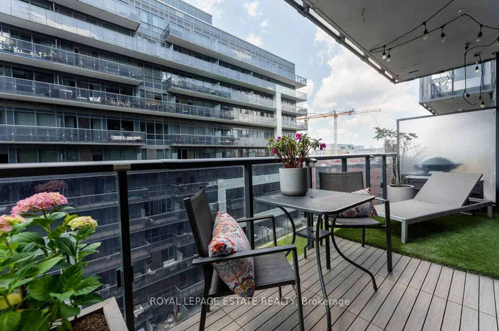 1030 King Street W, #922