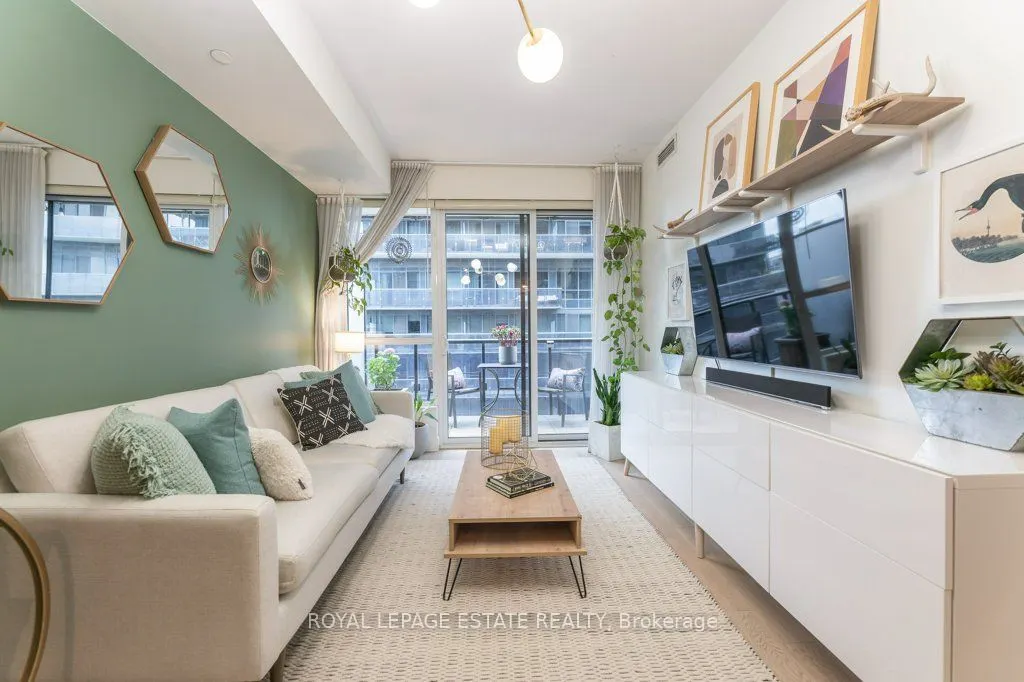 1030 King Street W, #922