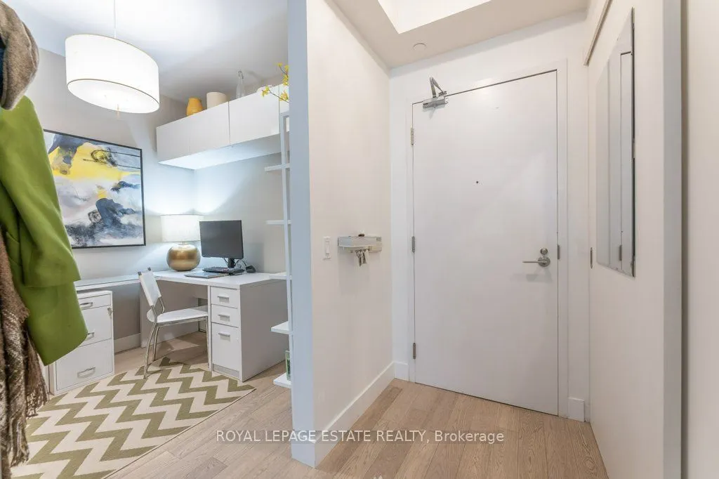 1030 King Street W, #922