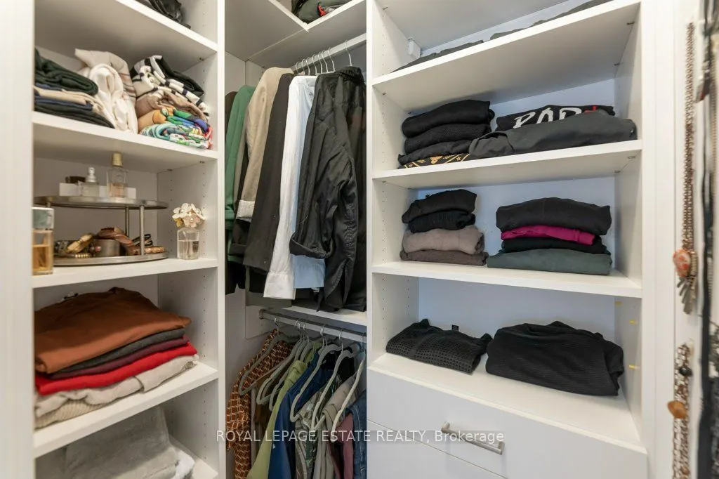 1030 King Street W, #922