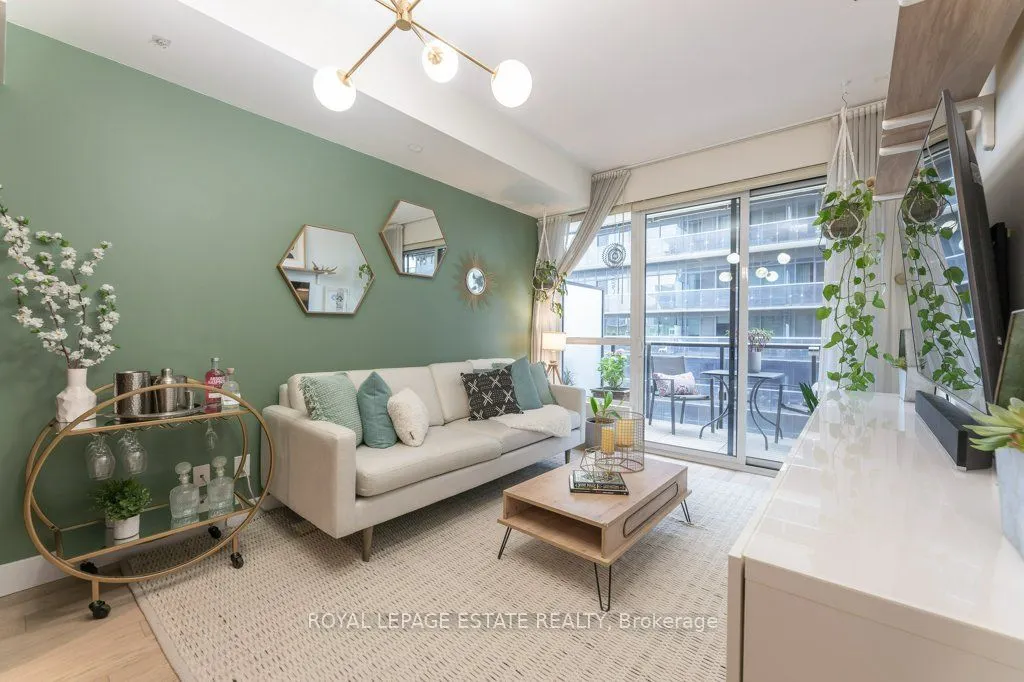 1030 King Street W, #922