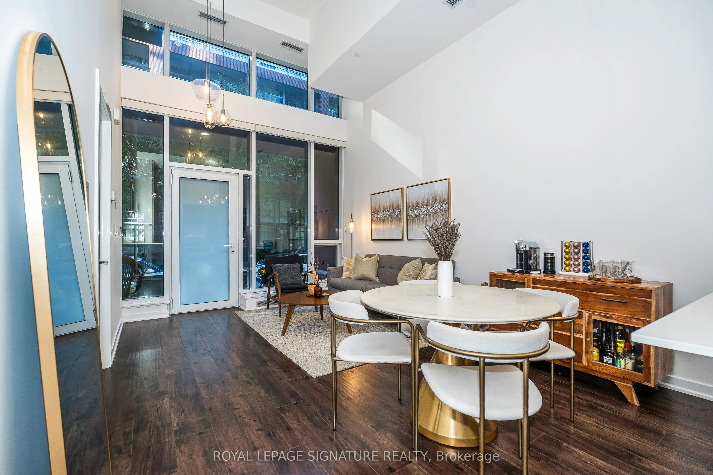 20 Bruyeres Mews, #TH05