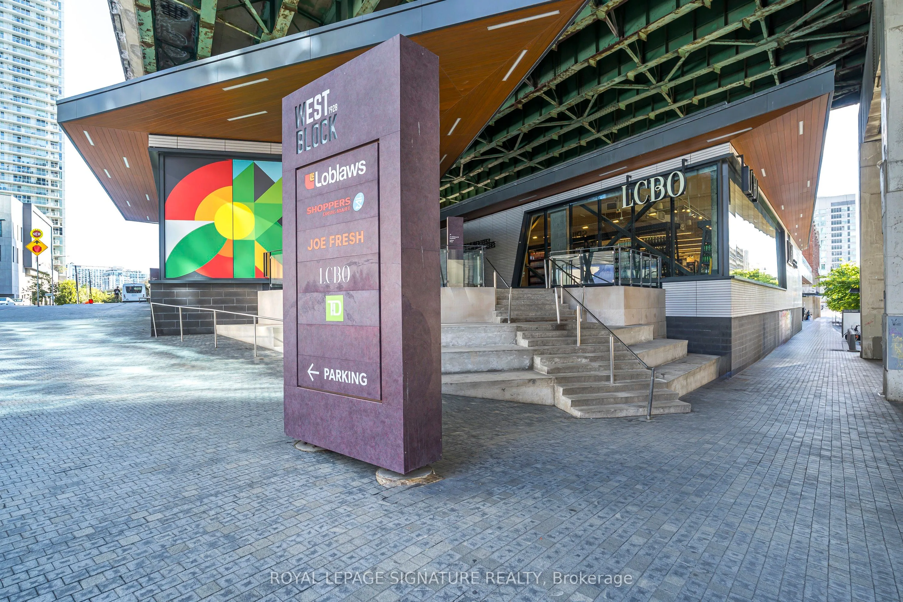 20 Bruyeres Mews, #TH05