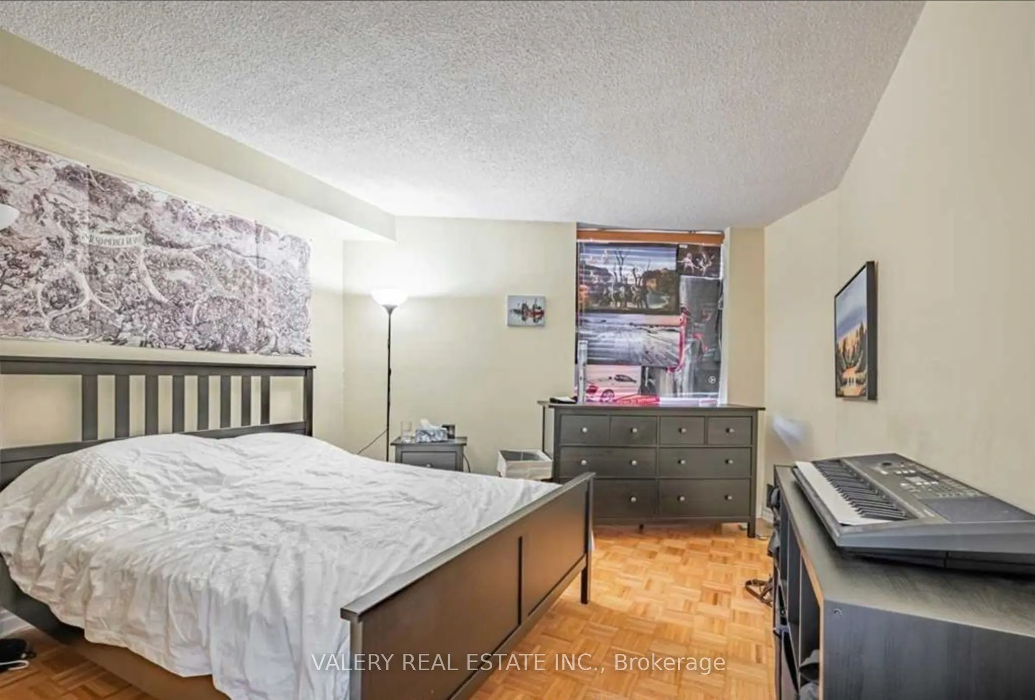 270 Queens Quay W, #1901